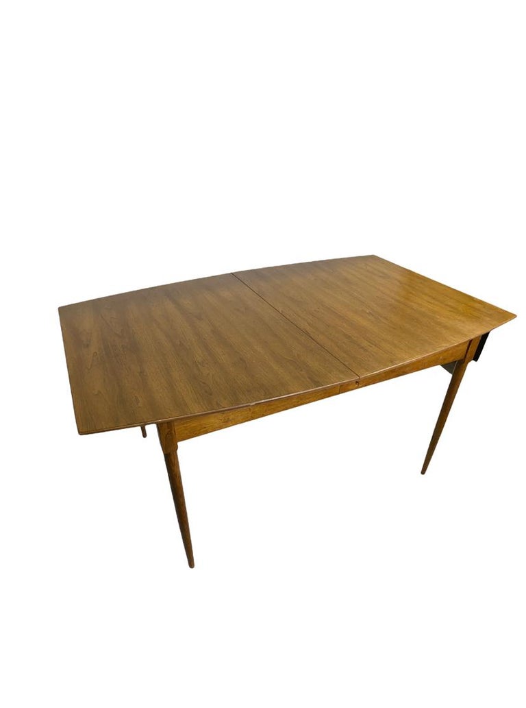 Mid Century Modern Walnut Dining Table For Sale at 1stDibs