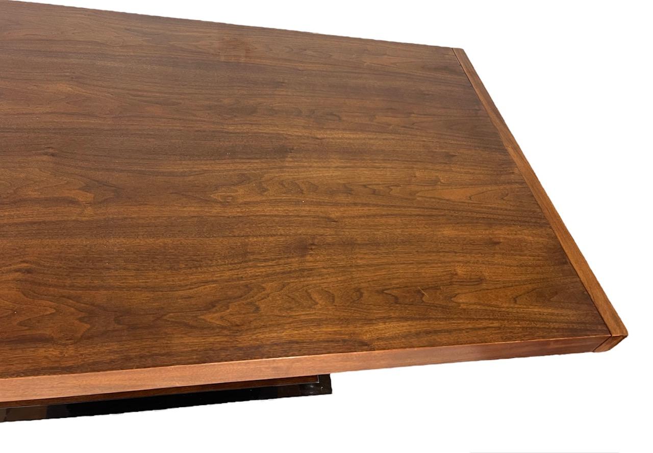 Lacquered Mid Century Modern Walnut Dining Table With 2 Leaves By Milo Baughman Founders For Sale