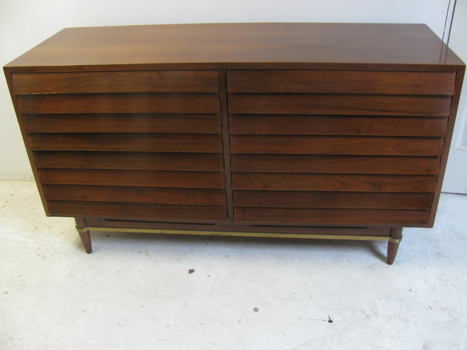 Mid-Century Modern Walnut Dresser American of Martinsville by Merton Gershun 8