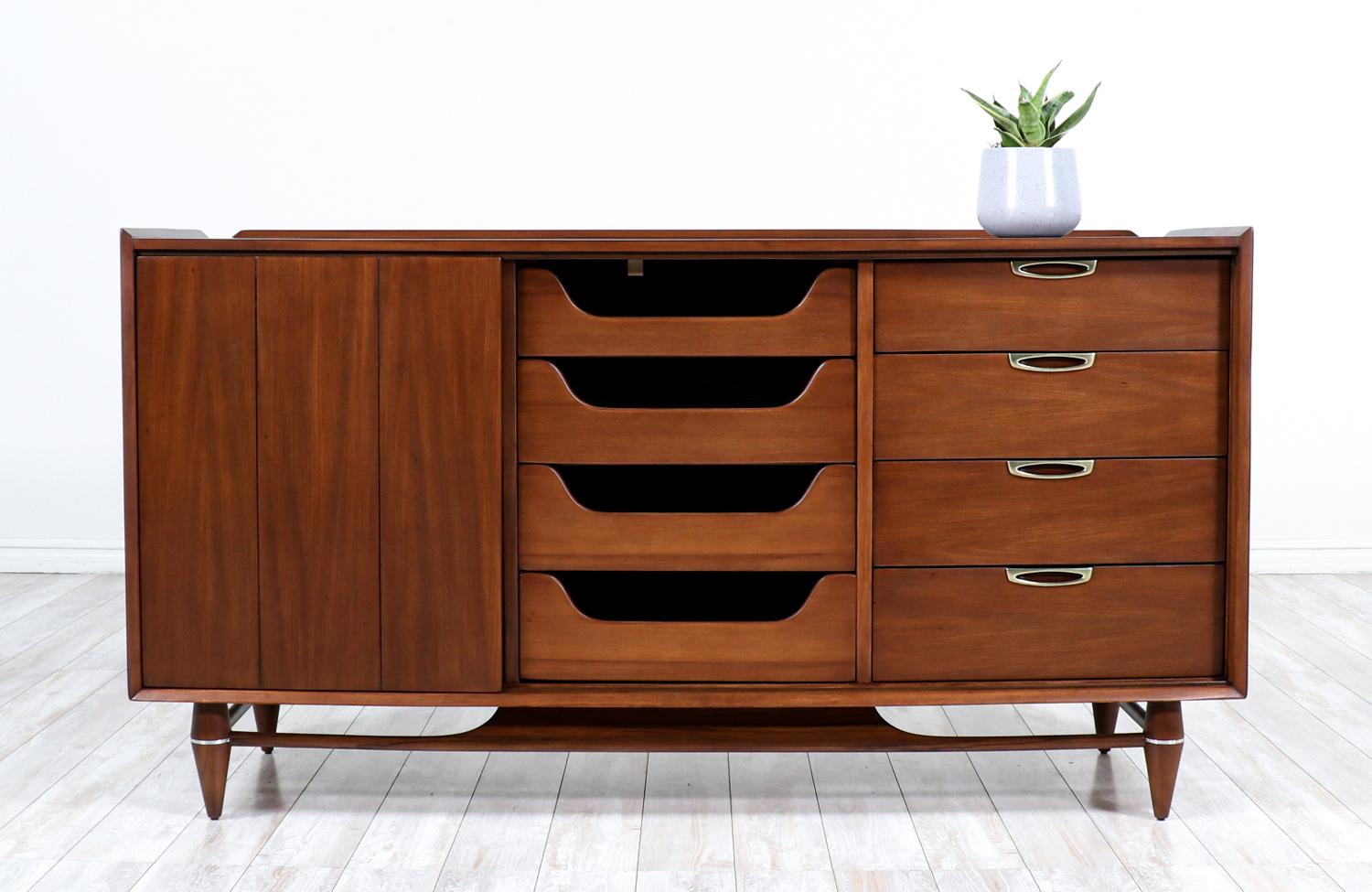 American Mid-Century Modern Walnut Dresser by Broyhill