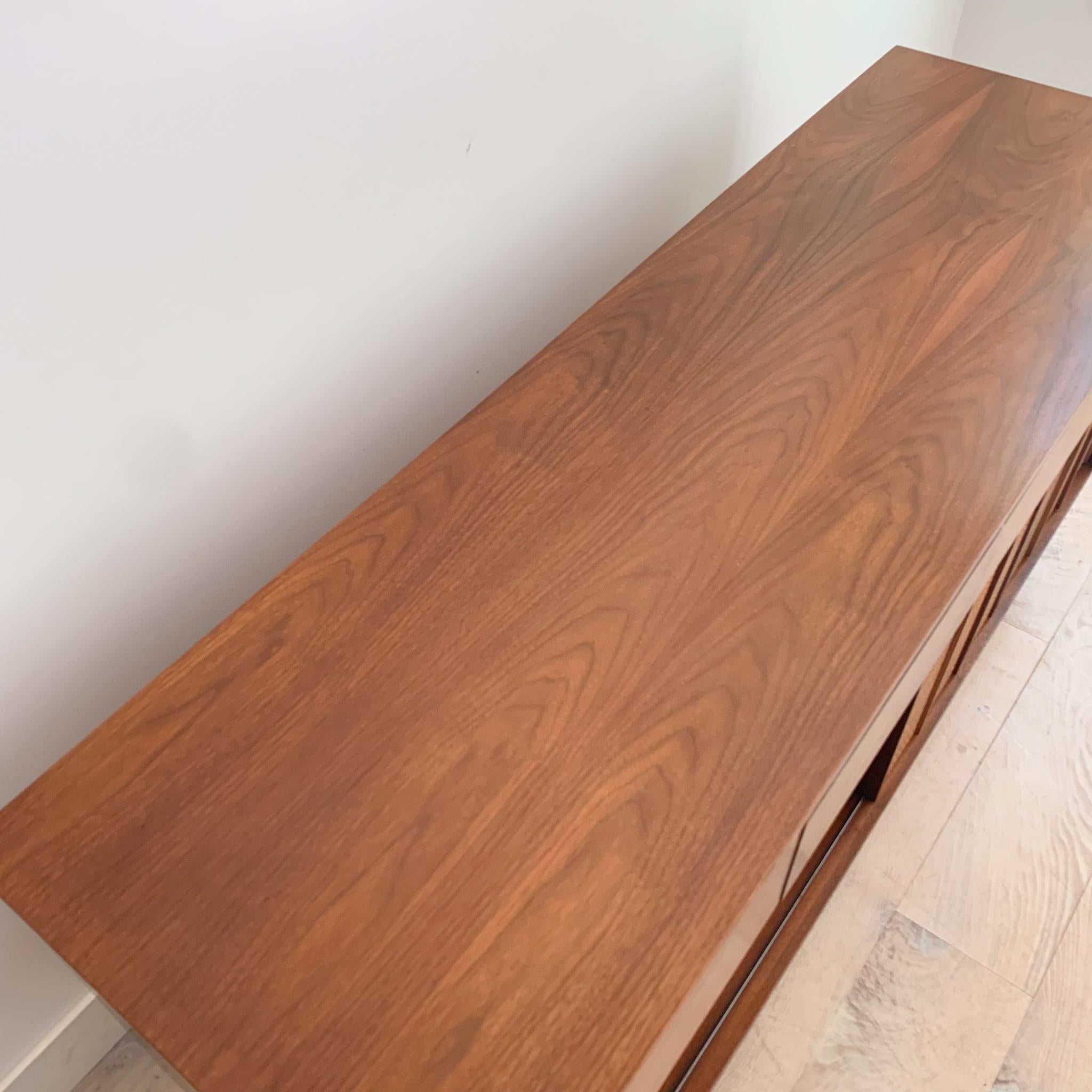Mid-Century Modern Walnut Dresser by Mainline for Hooker Furniture 8