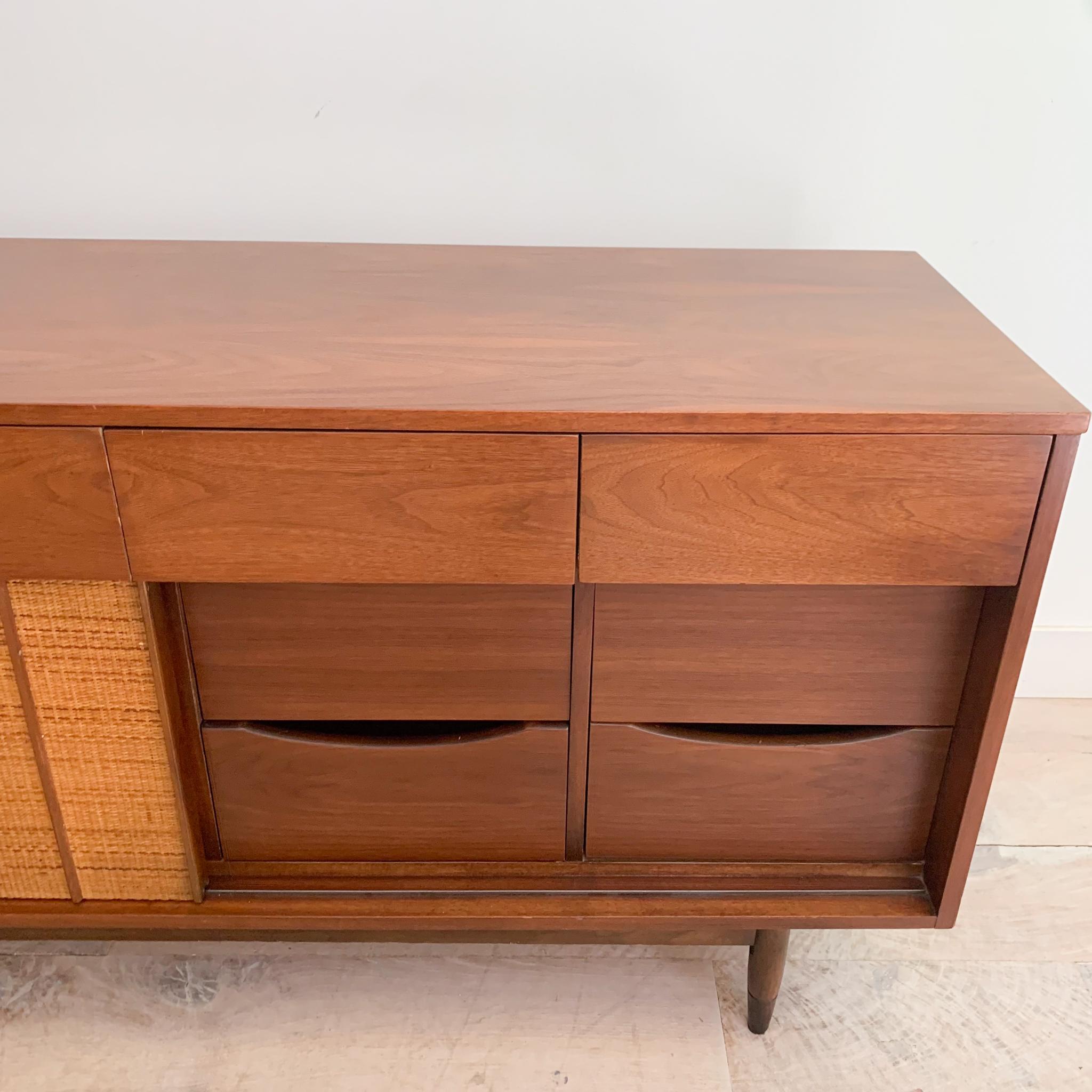 Mid-Century Modern Walnut Dresser by Mainline for Hooker Furniture 1