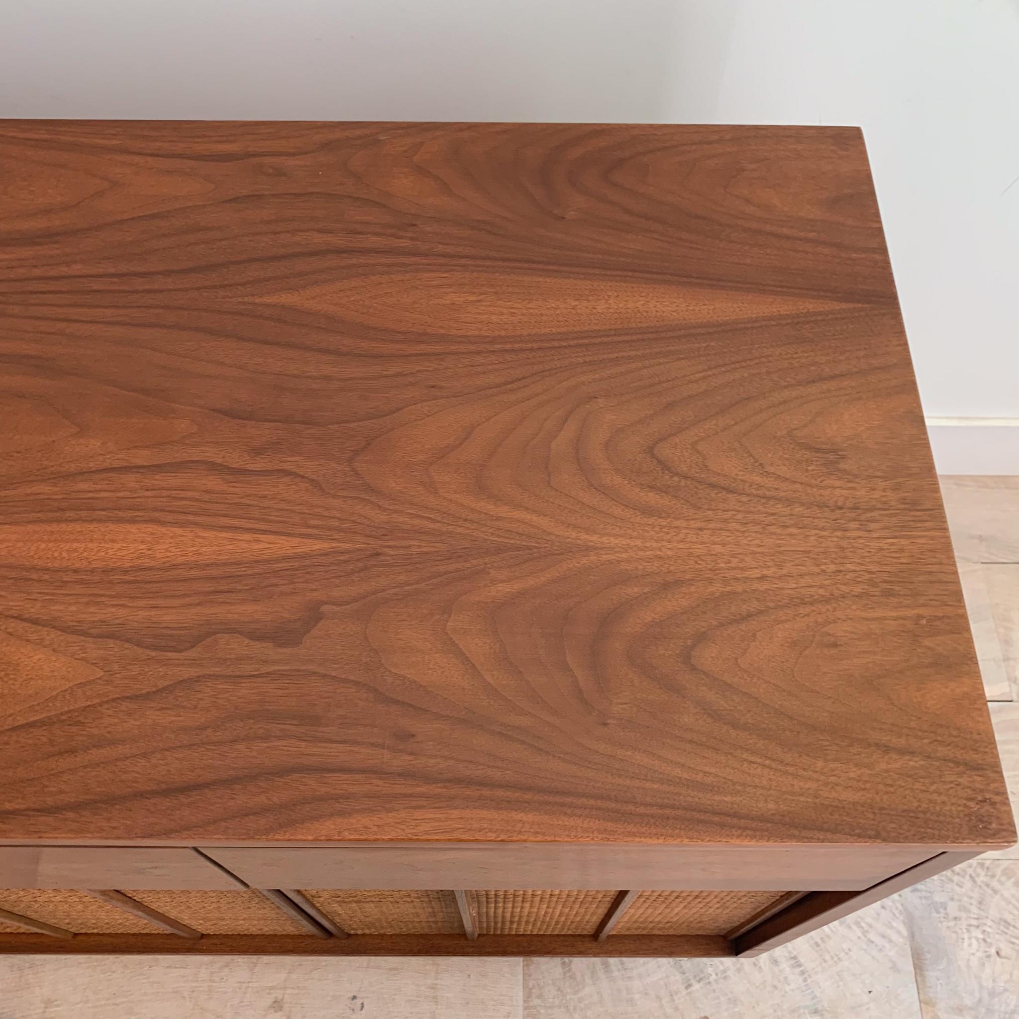 Mid-Century Modern Walnut Dresser by Mainline for Hooker Furniture 4