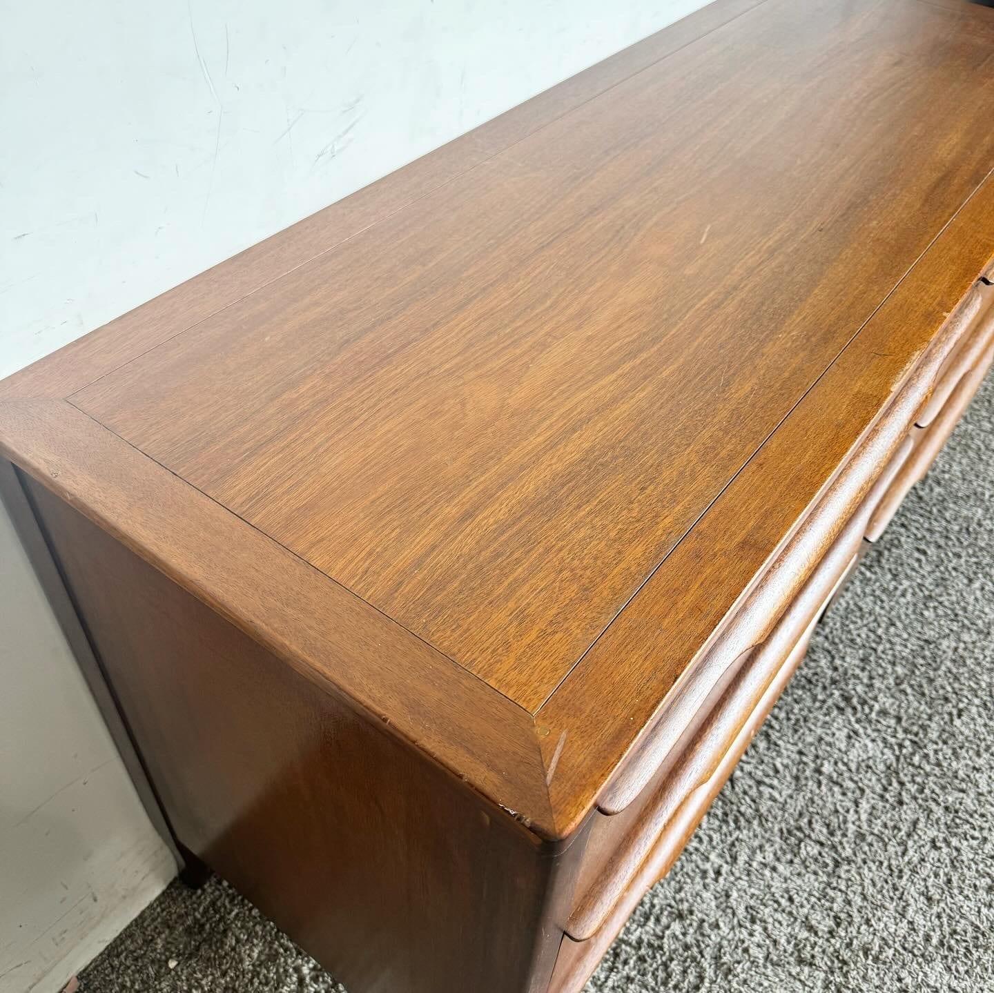Mid-20th Century Mid Century Modern Walnut Dresser by Sligh - 6 Drawers