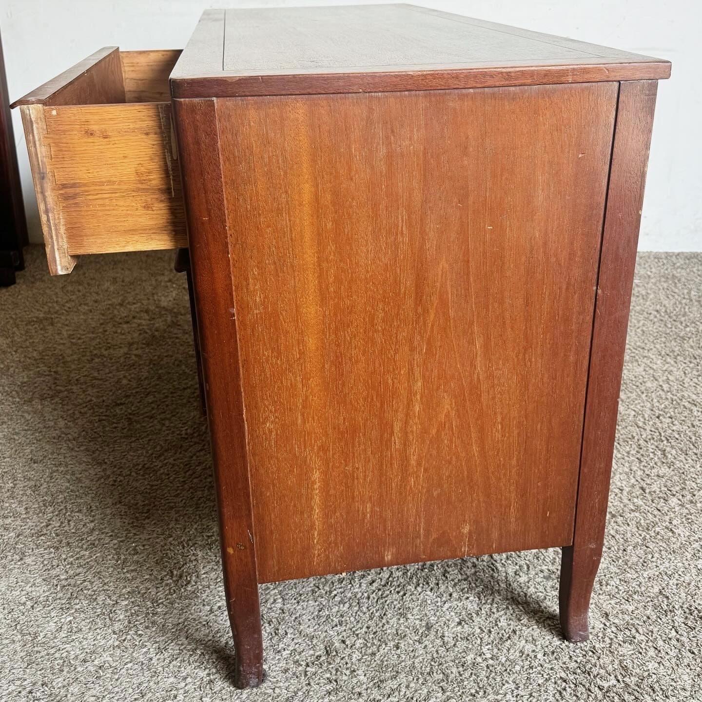 Mid Century Modern Walnut Dresser by Sligh - 6 Drawers 3