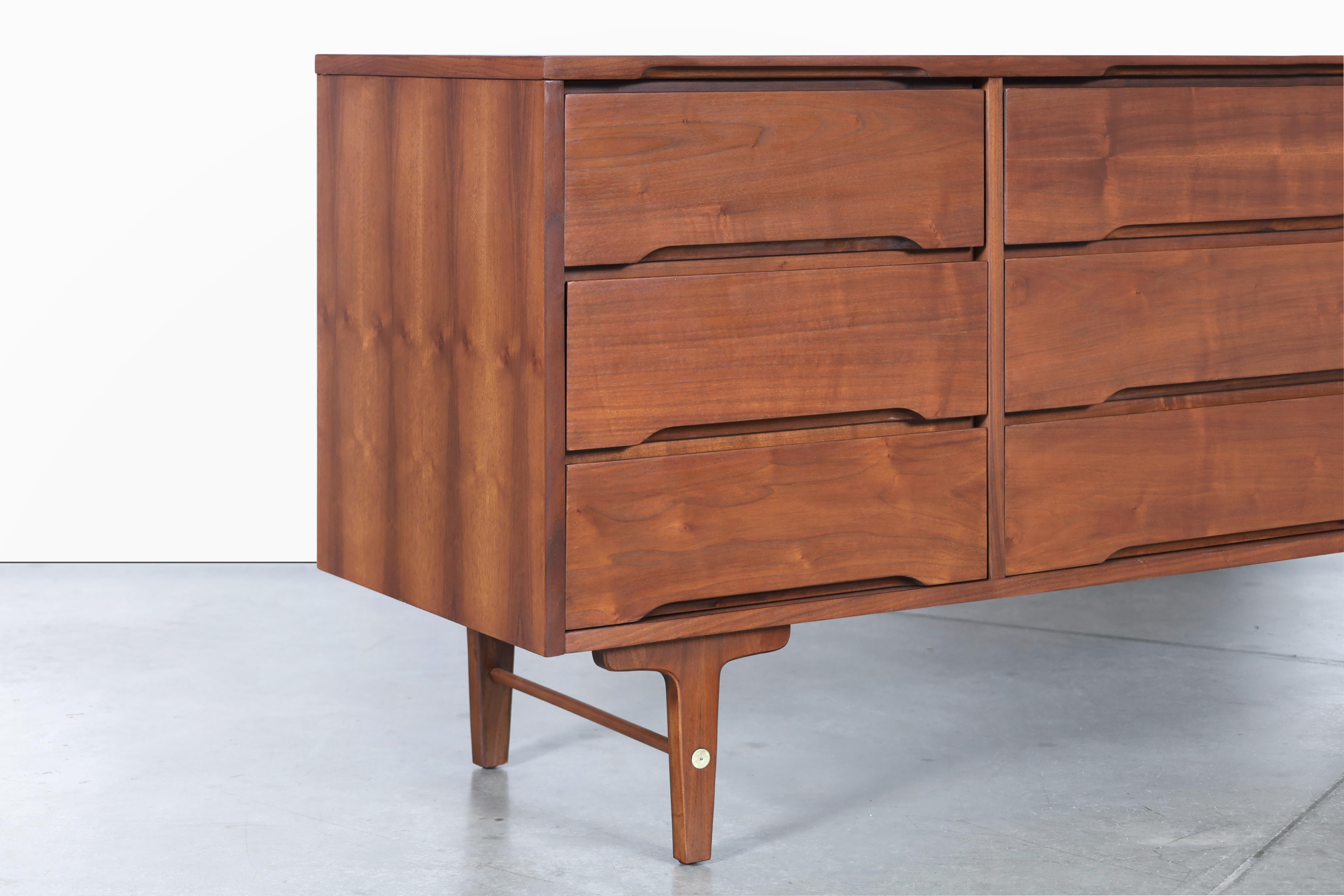 American Mid-Century Modern Walnut Dresser by Stanley Furniture For Sale