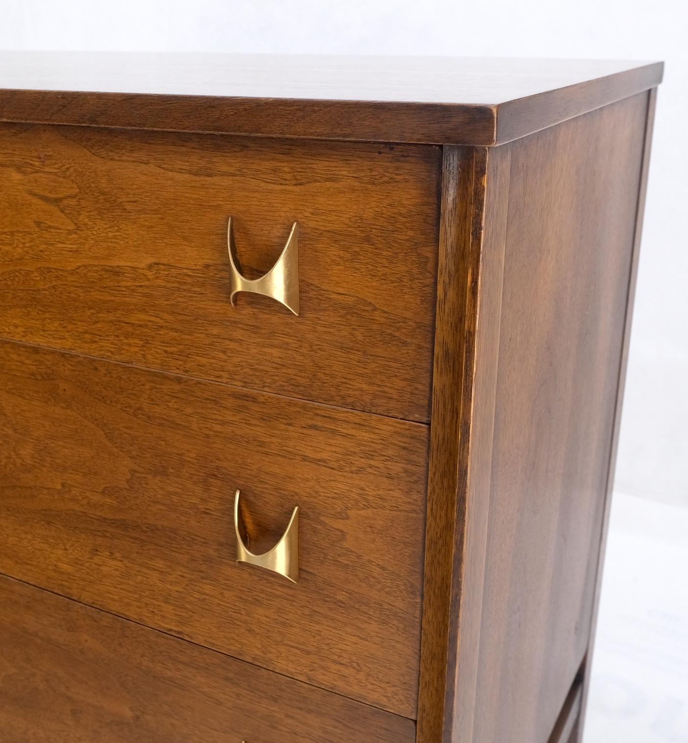 Mid-Century Modern Walnut Dresser Credenza Sculptural Molded Front Doors Mint 1