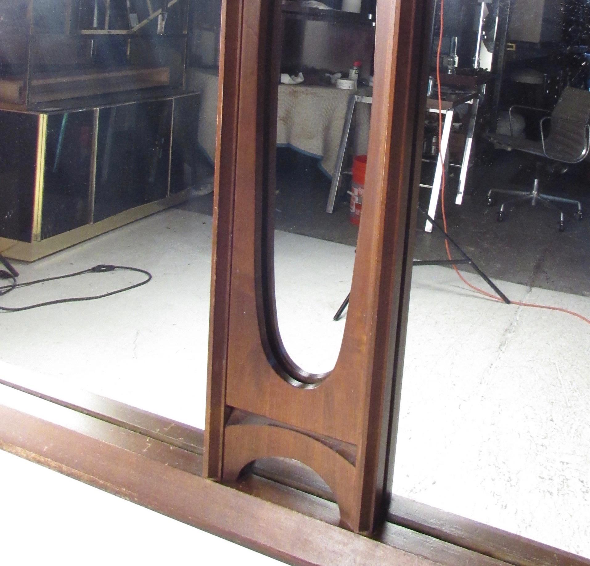 Mid-Century Modern Walnut Dresser Mirror For Sale 4