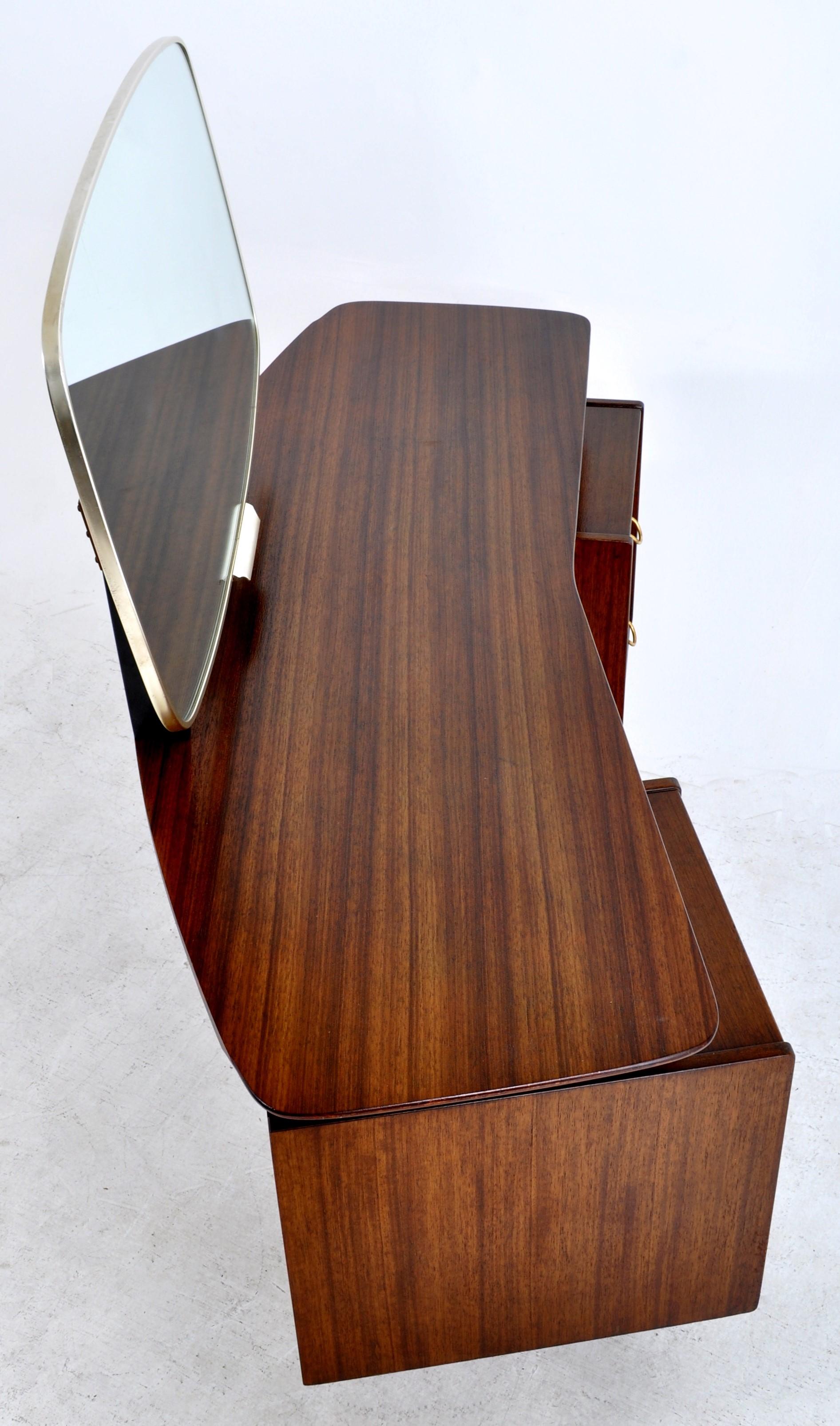 20th Century Mid-Century Modern Walnut Dressing Table vanity Kofod Larsen G Plan, 1960s