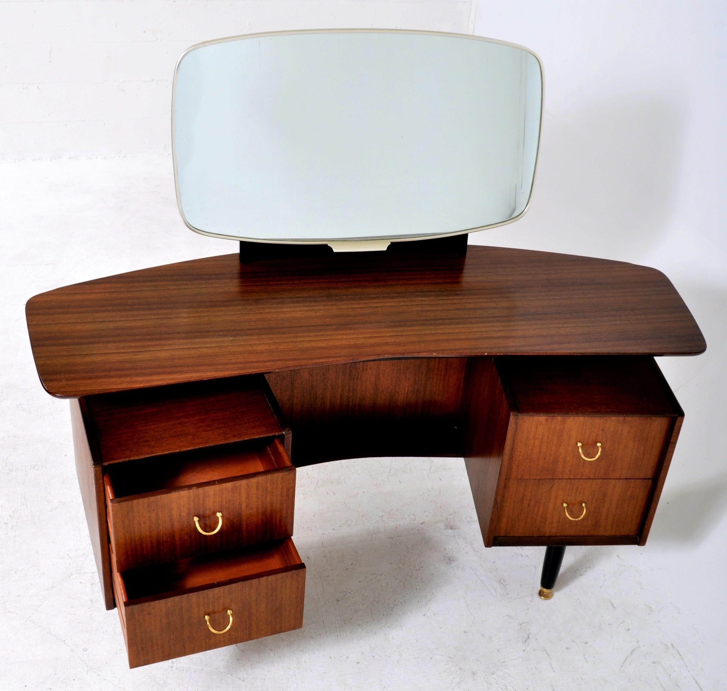 Mid-Century Modern Walnut Dressing Table vanity Kofod Larsen G Plan, 1960s 1