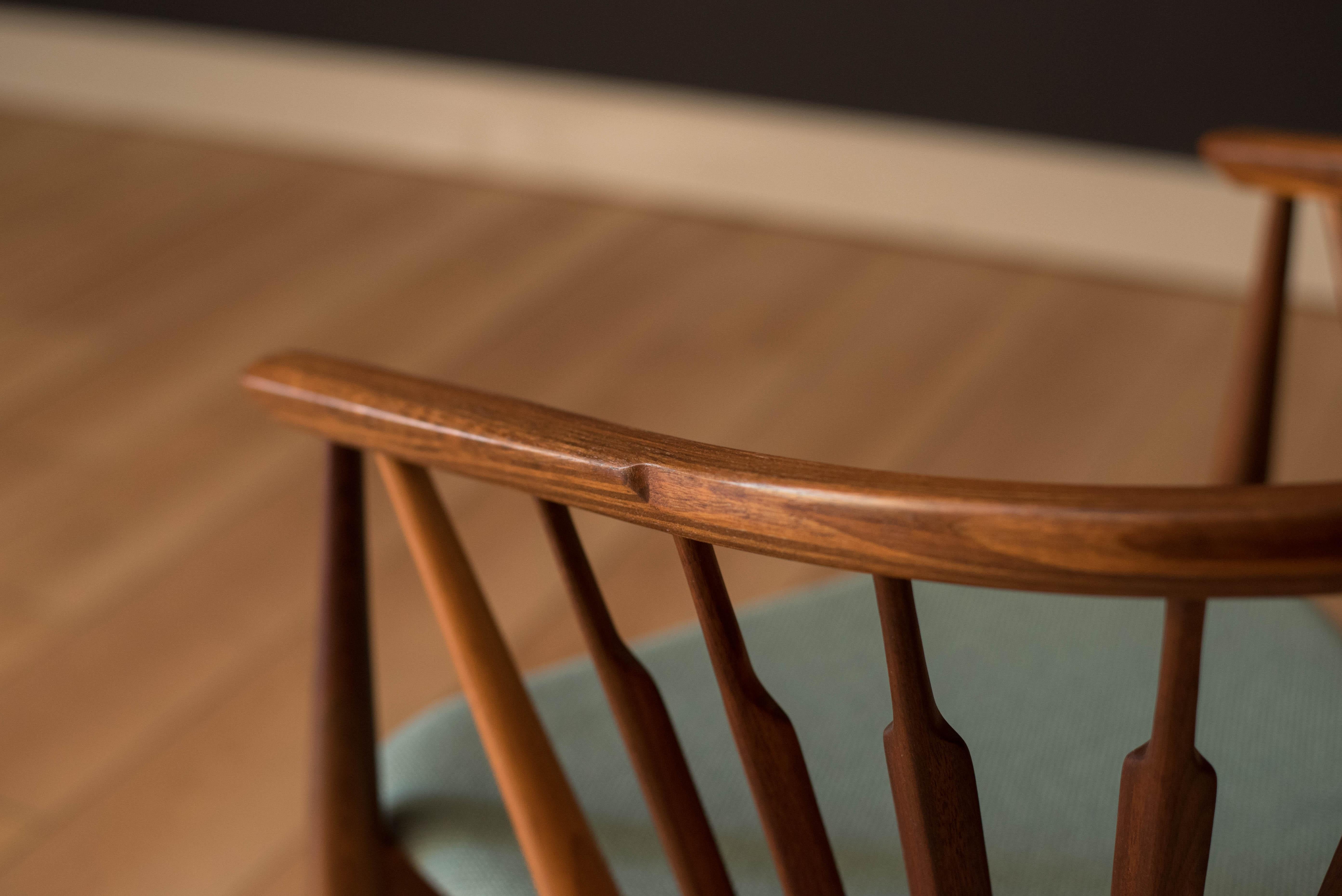 Mid-Century Modern Walnut Drexel Declaration Captain's Chair 2