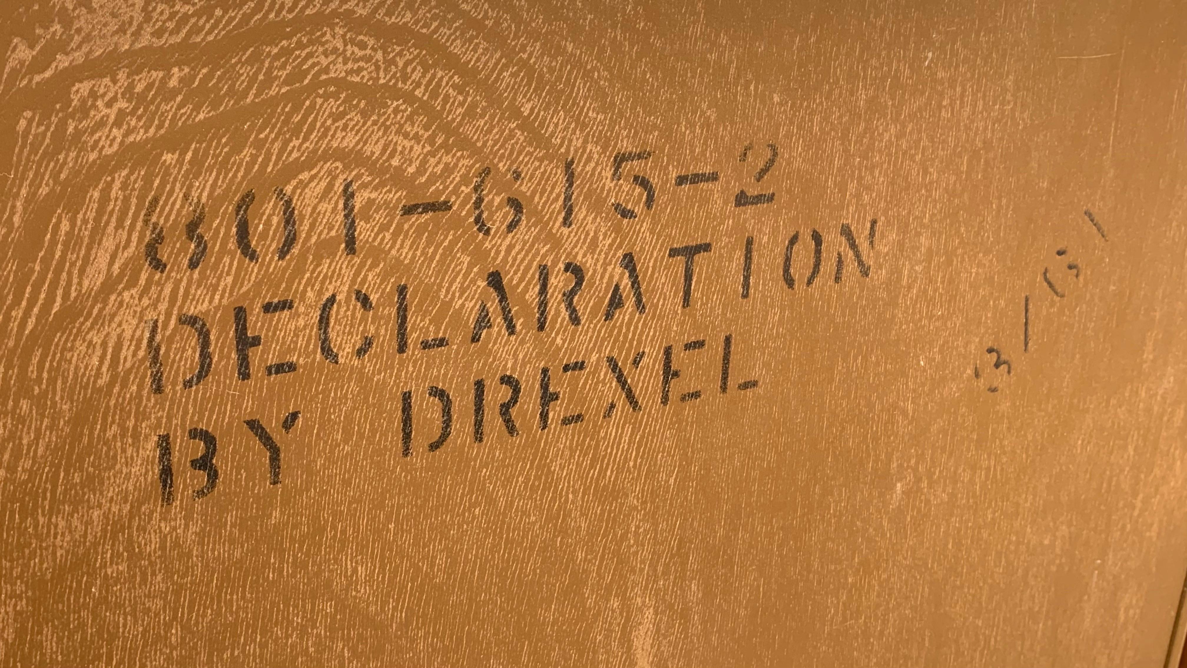 Comodini in legno di noce della Dichiarazione di Drexel, coppia di Comodini moderni di metà secolo in vendita 6