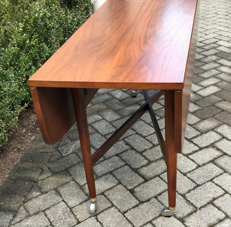Mid-Century Modern Walnut Drop-Leaf Dining Table by Drexel, 1960s at
