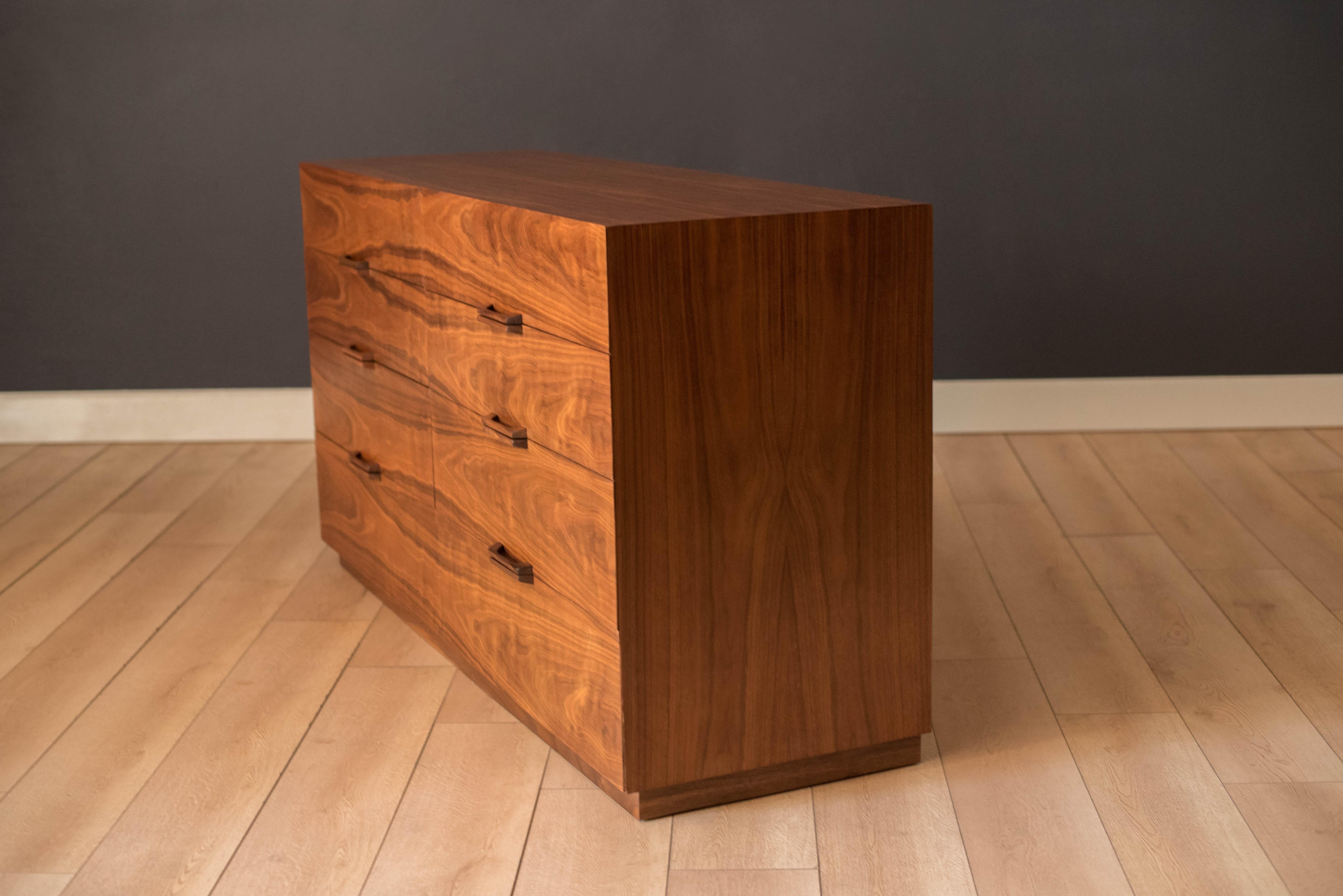 Mid-Century Modern Walnut Eight Drawer Dresser by Ramseur 4