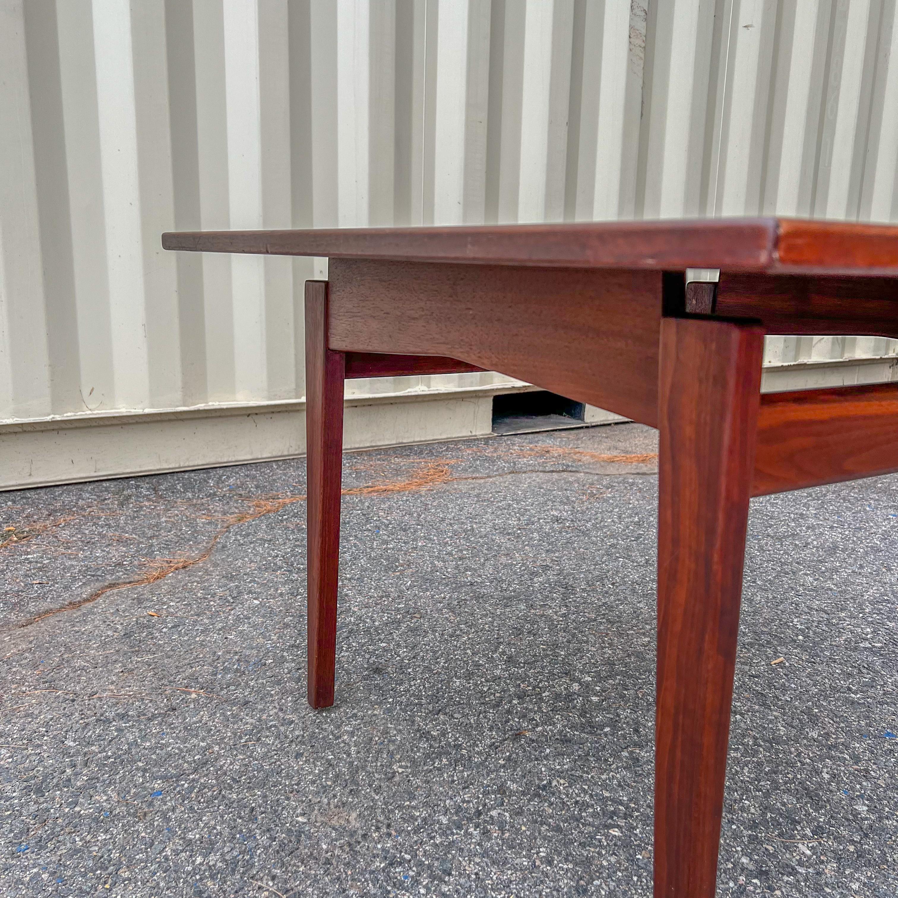 Mid-Century Modern Walnut End Table by Jens Risom 2