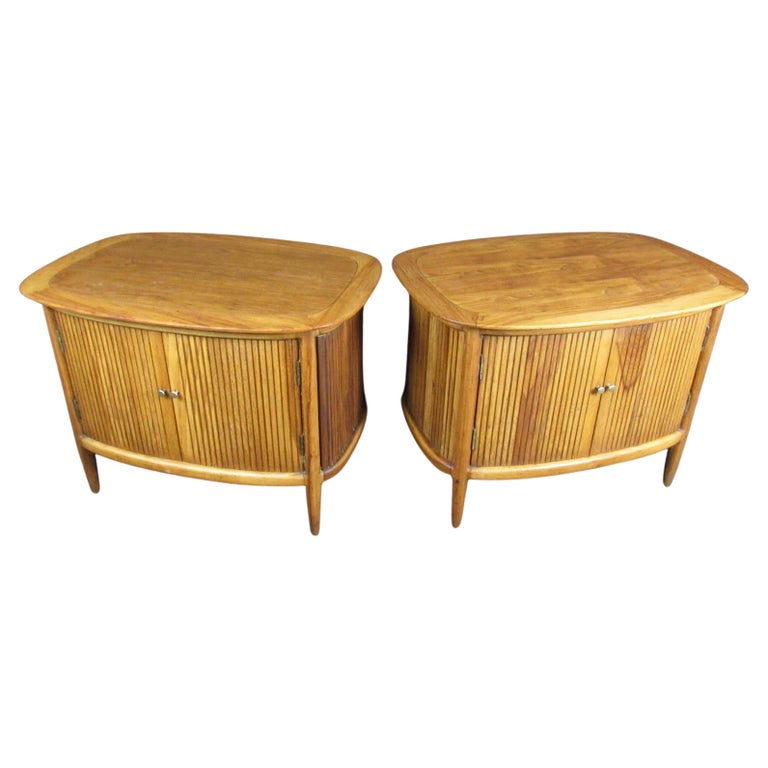MidCentury Modern Walnut End Tables For Sale at 1stDibs