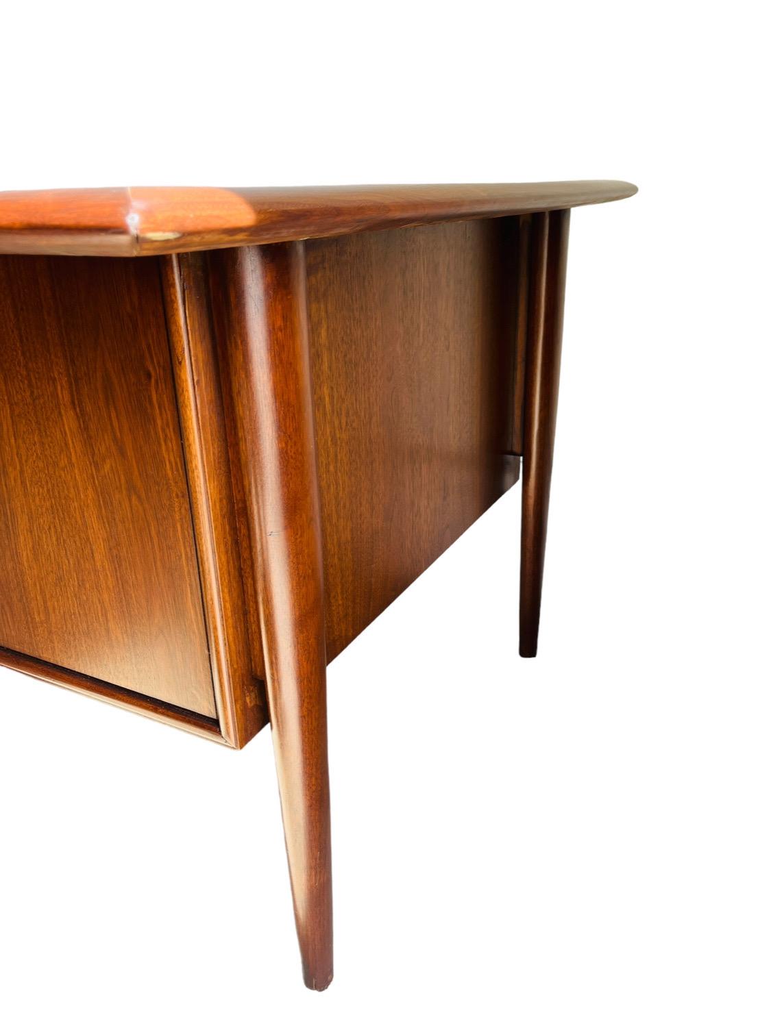 Mid Century Modern Walnut Executive Desk by Castillian Alma For Sale 9