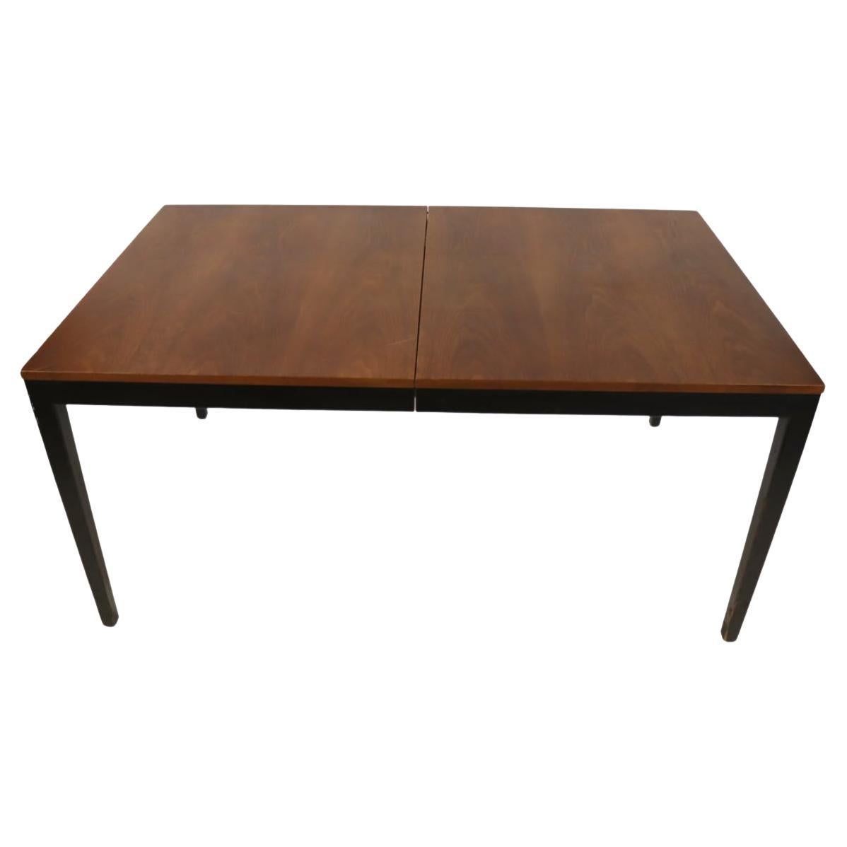 Mid century modern walnut extension dining table by George Nelson Herman Miller im Angebot