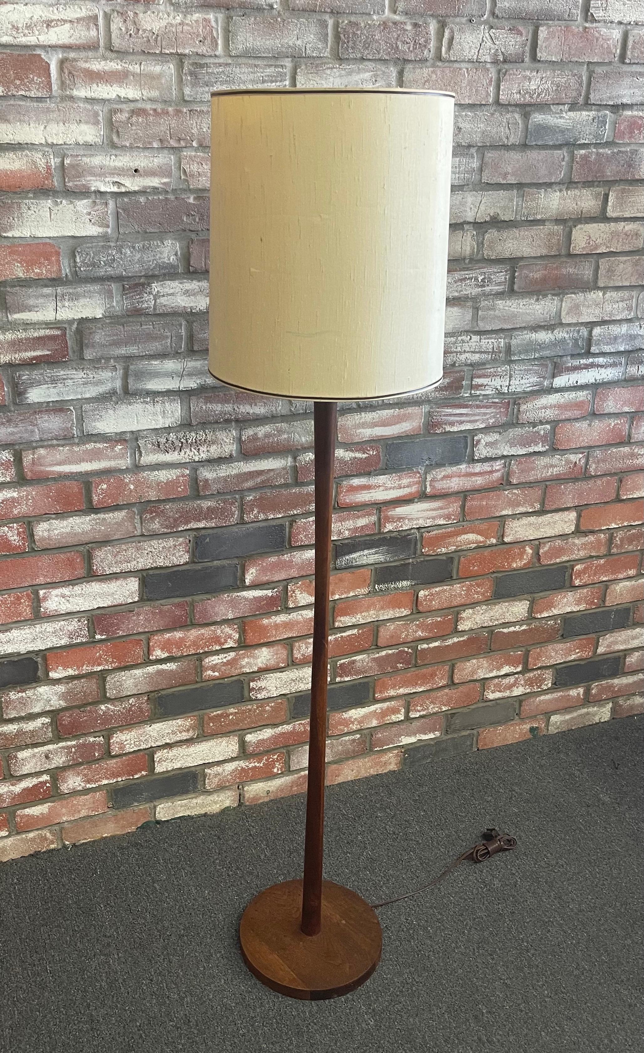 American Mid-Century Modern Walnut Floor Lamp For Sale