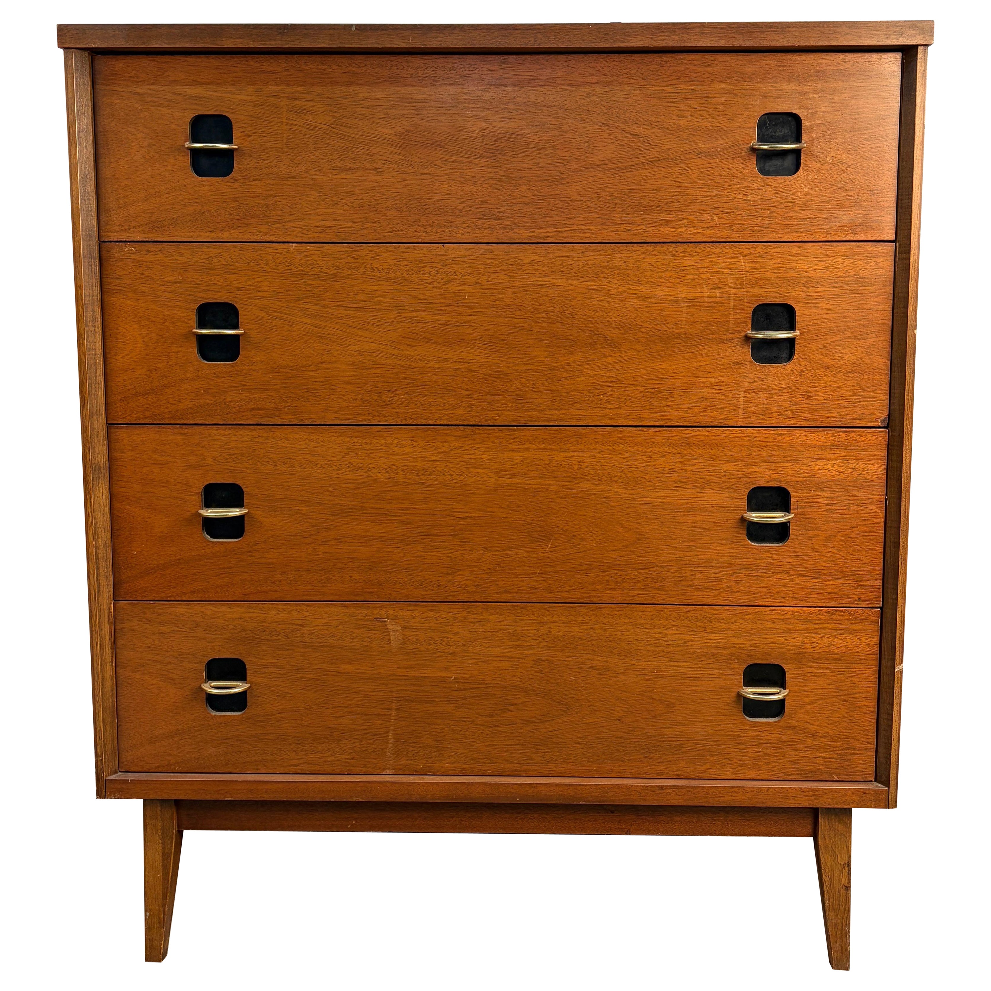 What is an MCM dresser?