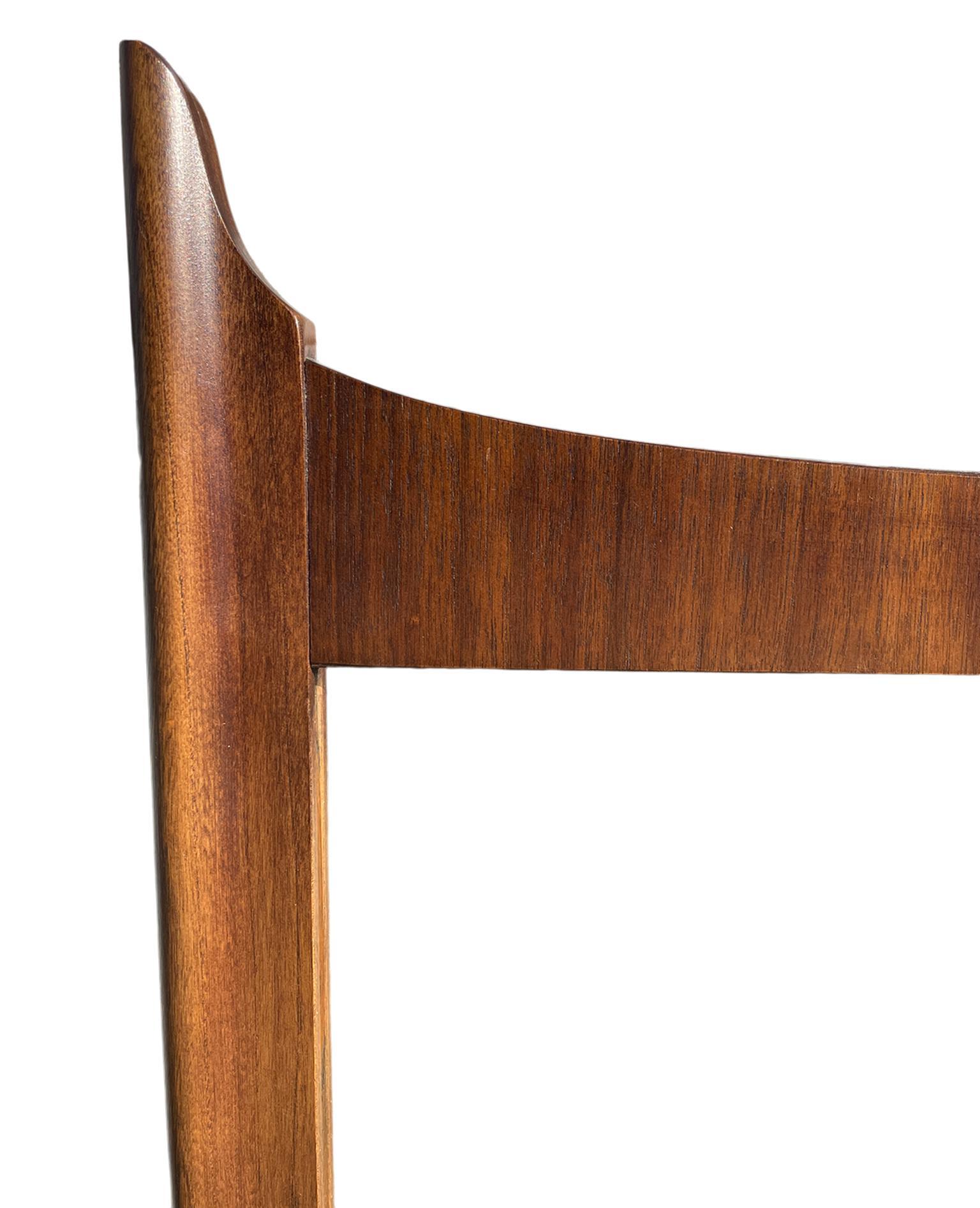 Woodwork Mid-Century Modern Walnut Frame Mirror Very Beautiful Design For Sale