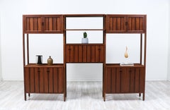 Restaurada por expertos - Estantería independiente de mediados de siglo de Stanley F.