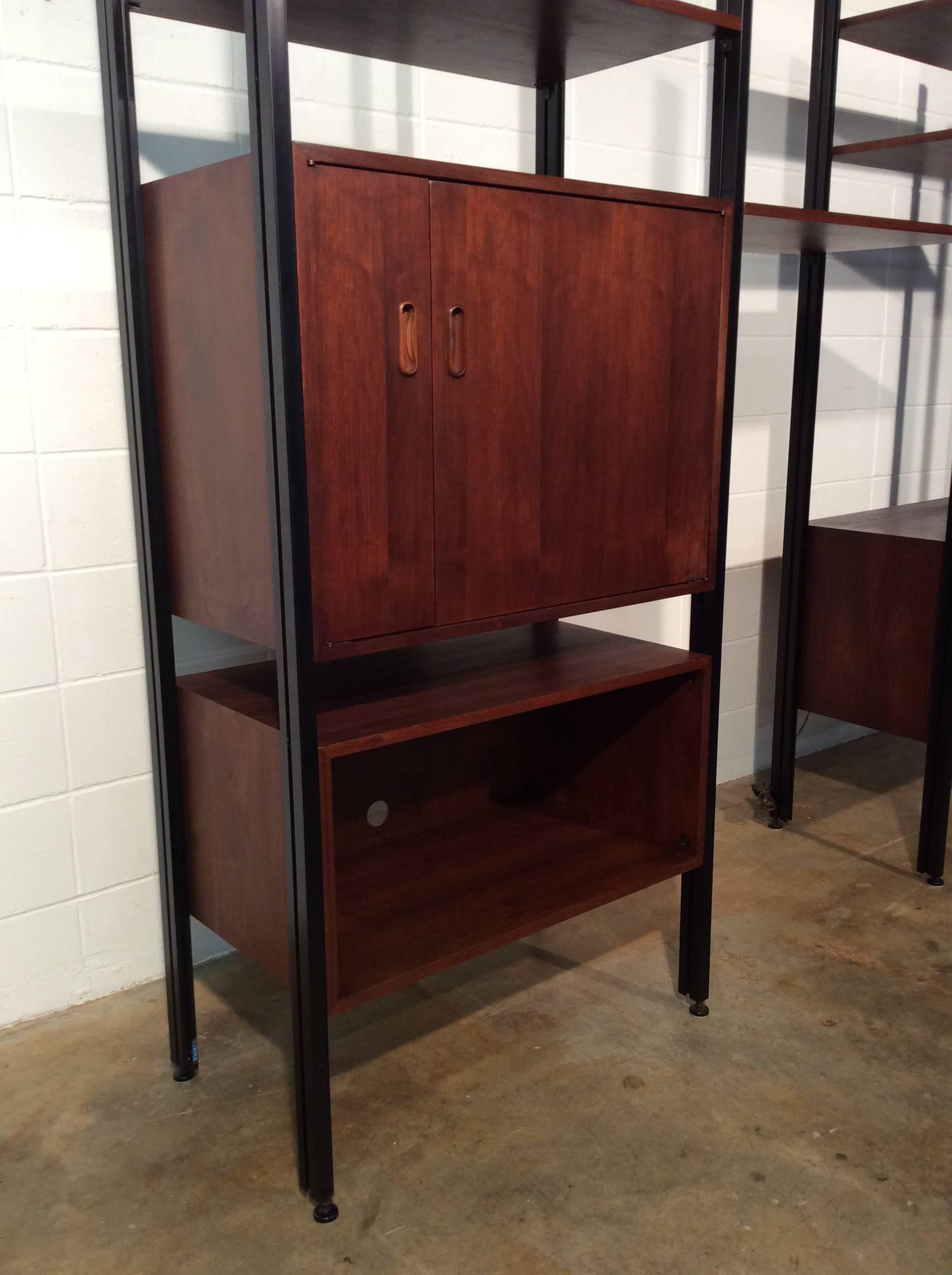 Mid-Century Modern Walnut Freestanding Three Bay Omni Unit by George Nelson For Sale 3