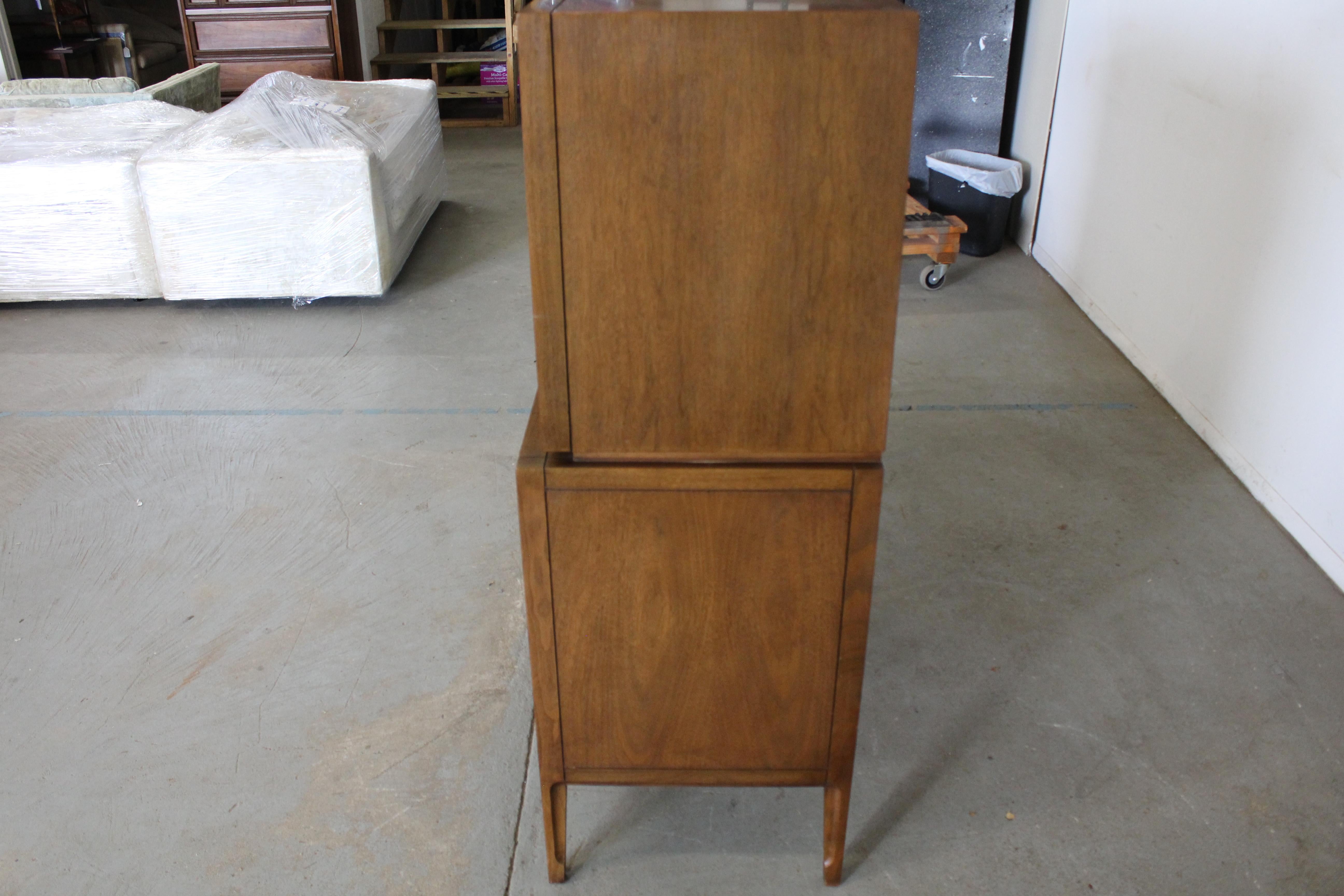 Mid-Century Modern Walnut Gentleman's Tall Chest by United For Sale 2
