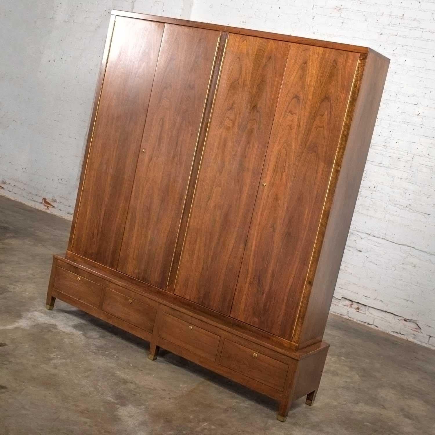 Mid-Century Modern Walnut Gun Cabinet with Brass Sabots In Good Condition In Topeka, KS