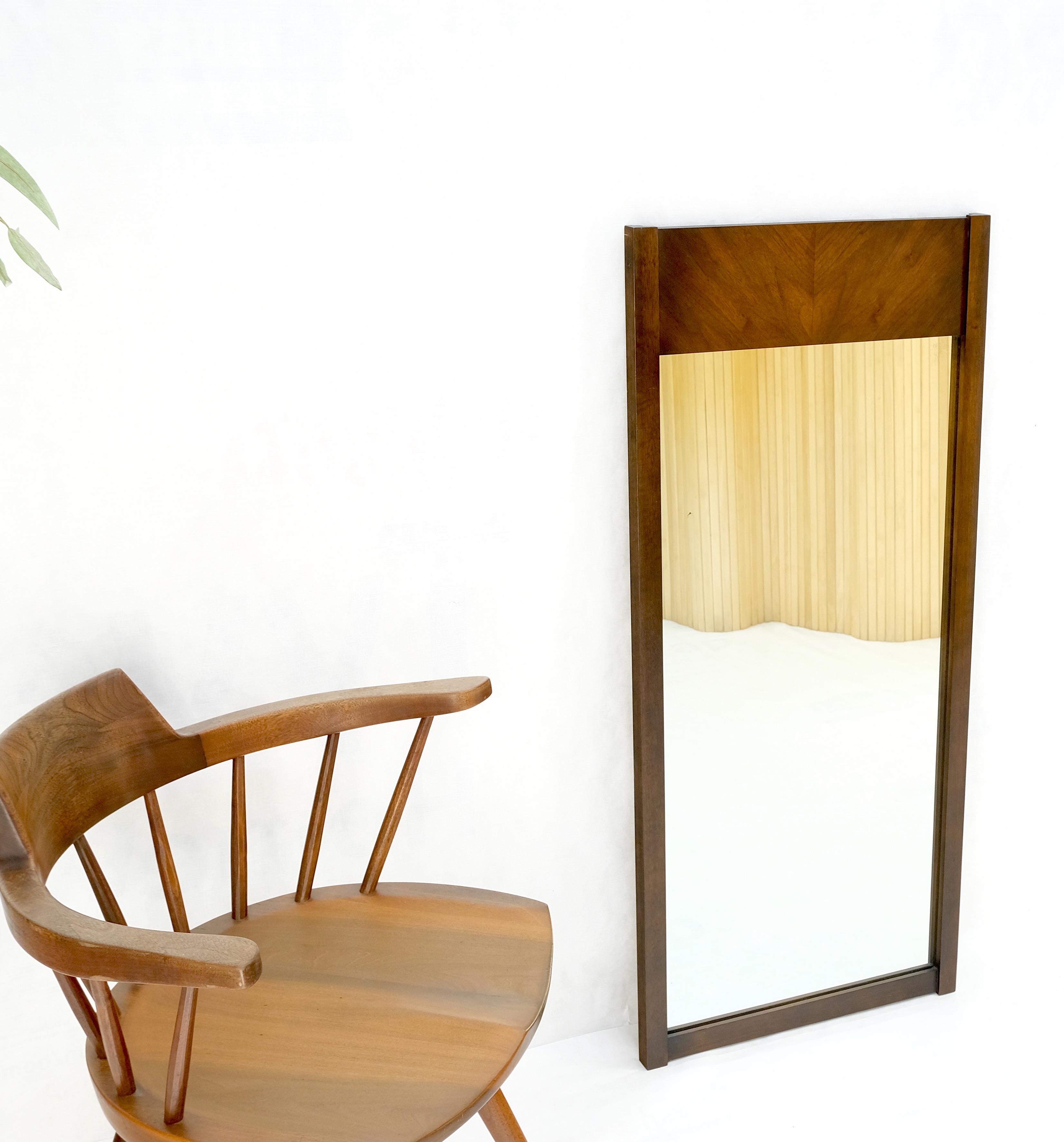 Mid-Century Modern Walnut Hanging Wall Mirror In Good Condition For Sale In Rockaway, NJ