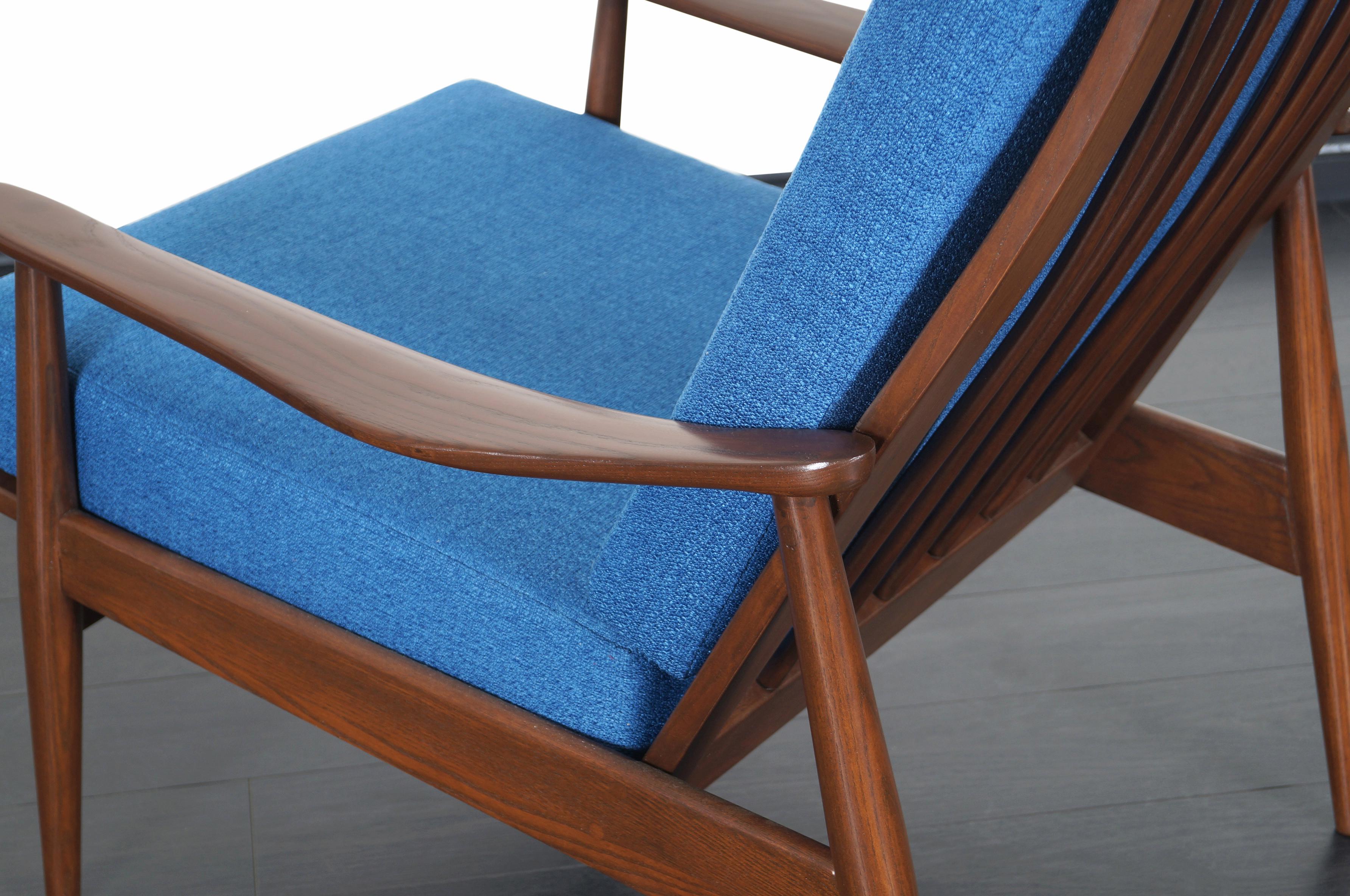 American Mid-Century Modern Walnut High Back Lounge Chair For Sale