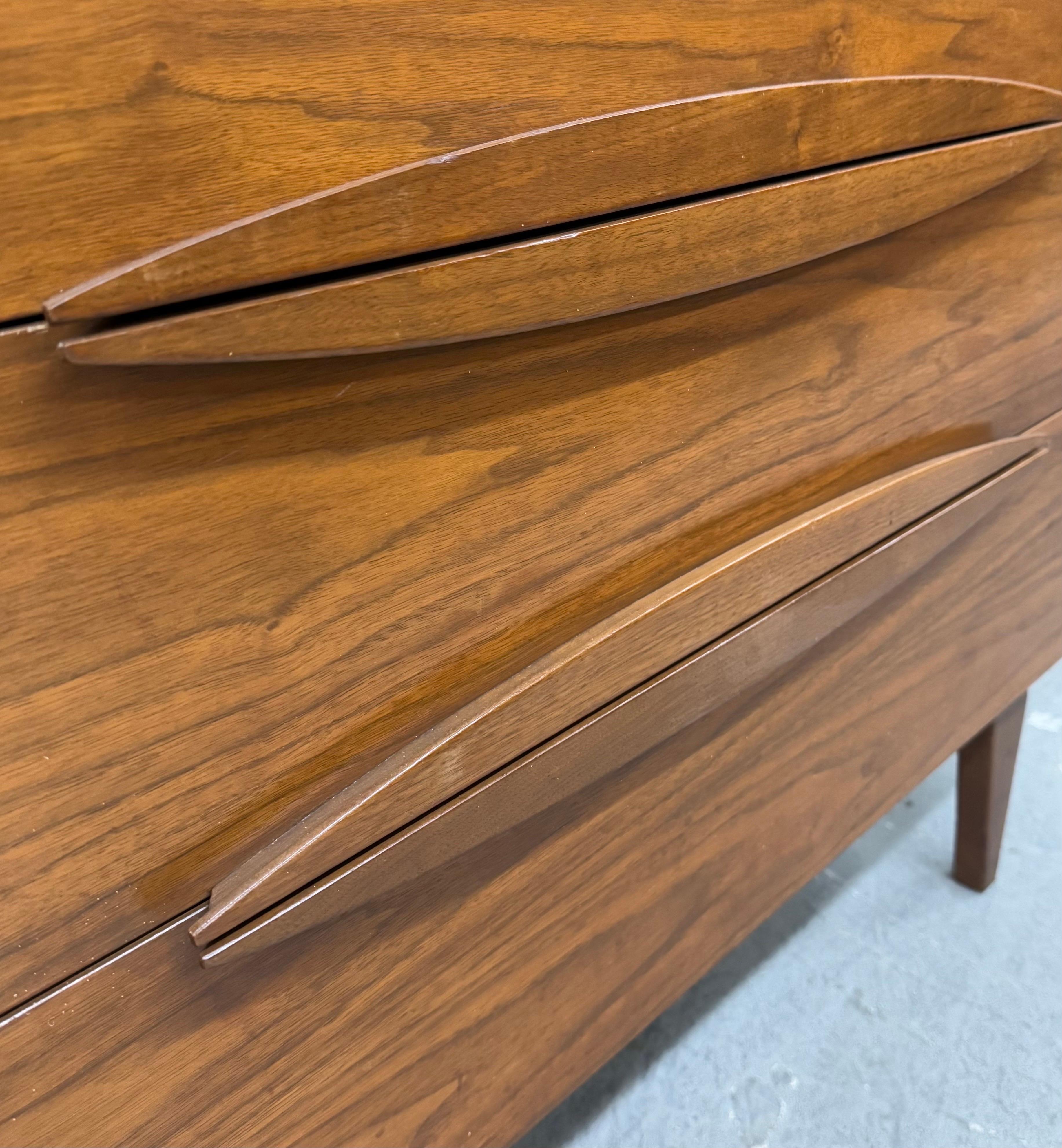 Mid-Century Modern Walnut High Chest For Sale 2