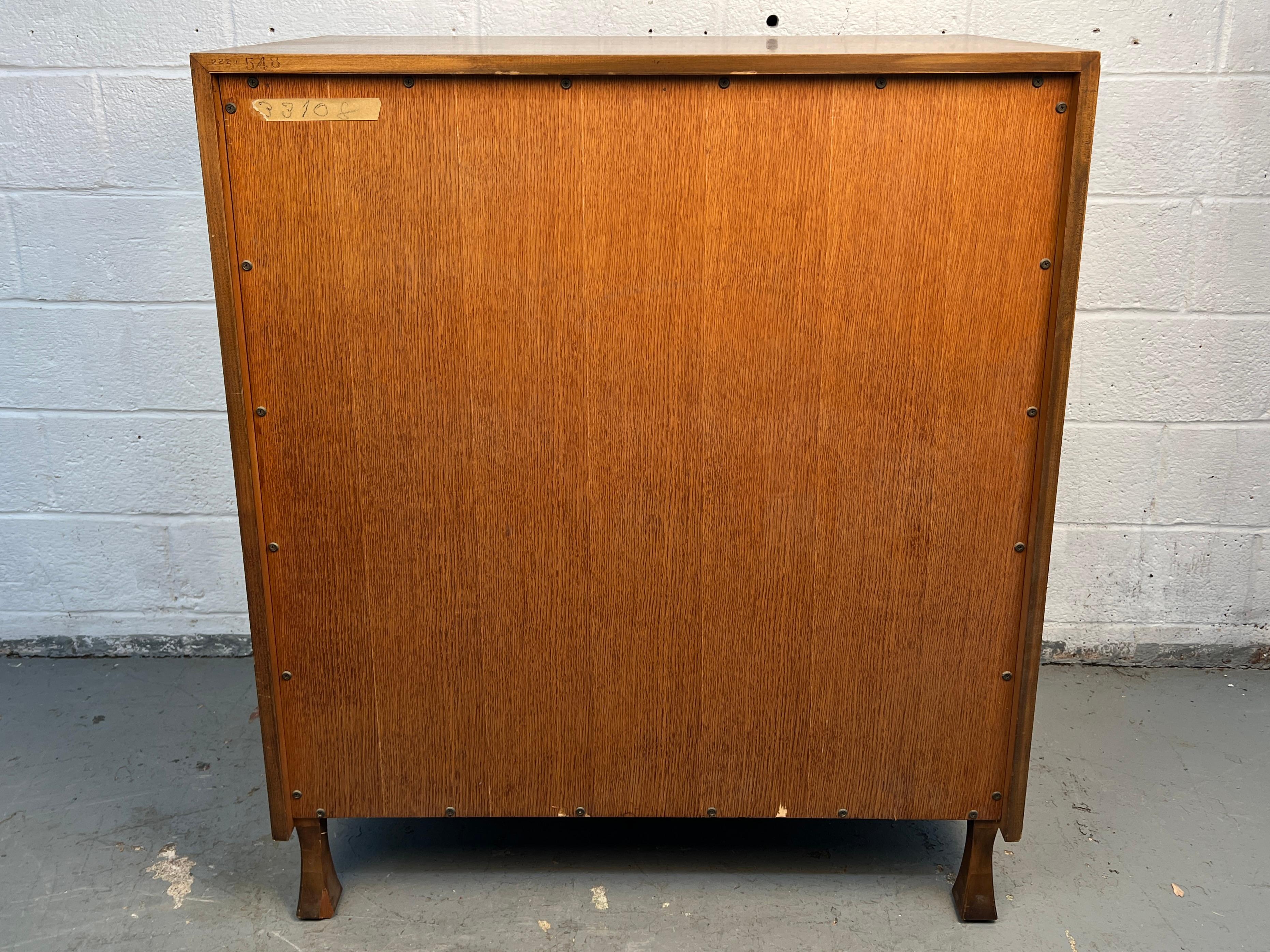 Comò Highboy in legno di noce di John Widdicomb, stile metà del secolo scorso in vendita 11