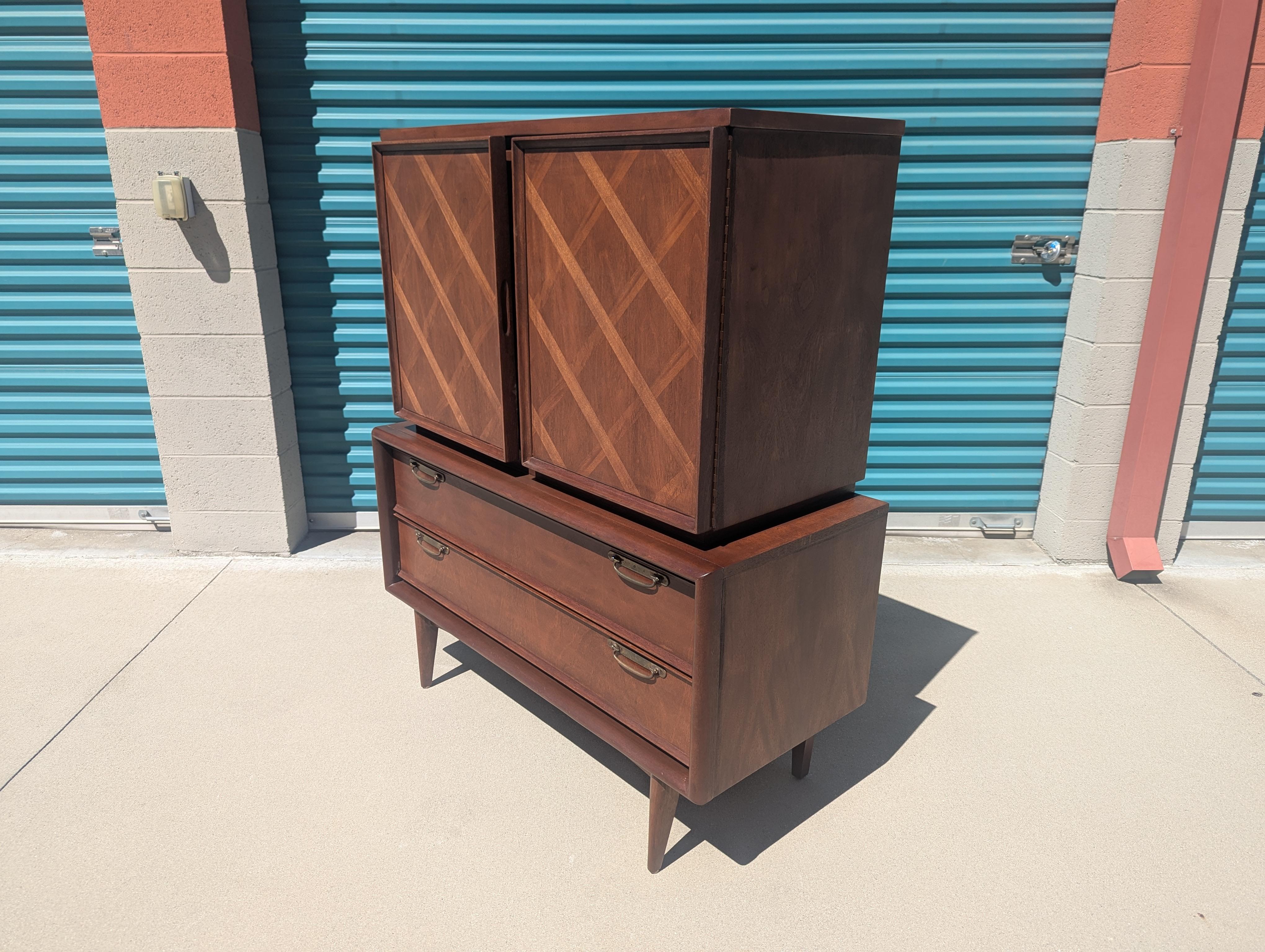 Mid Century Modern Walnut Highboy Dresser/Chest by United Furniture, c1960s For Sale 5