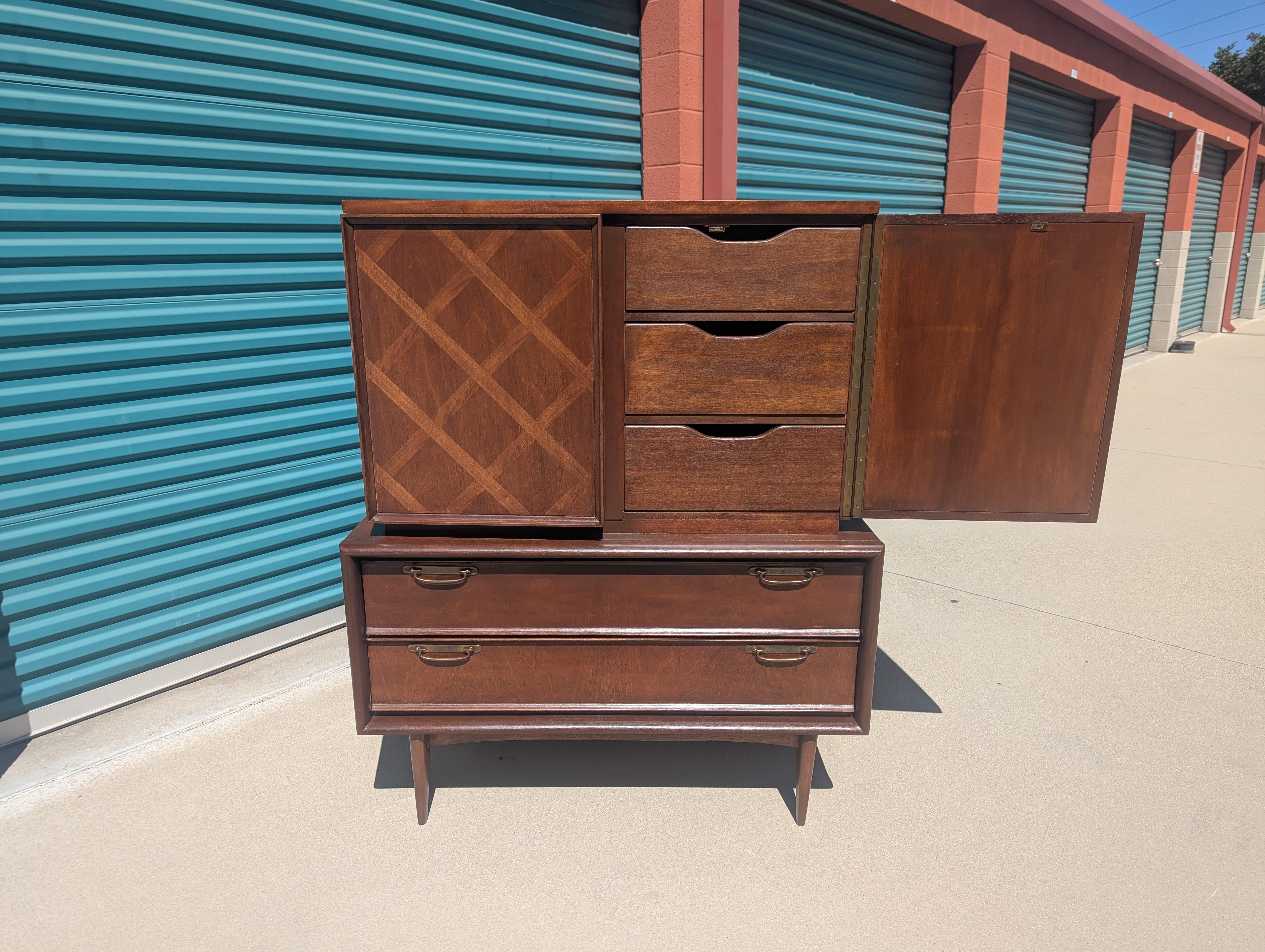 Mid-20th Century Mid Century Modern Walnut Highboy Dresser/Chest by United Furniture, c1960s For Sale