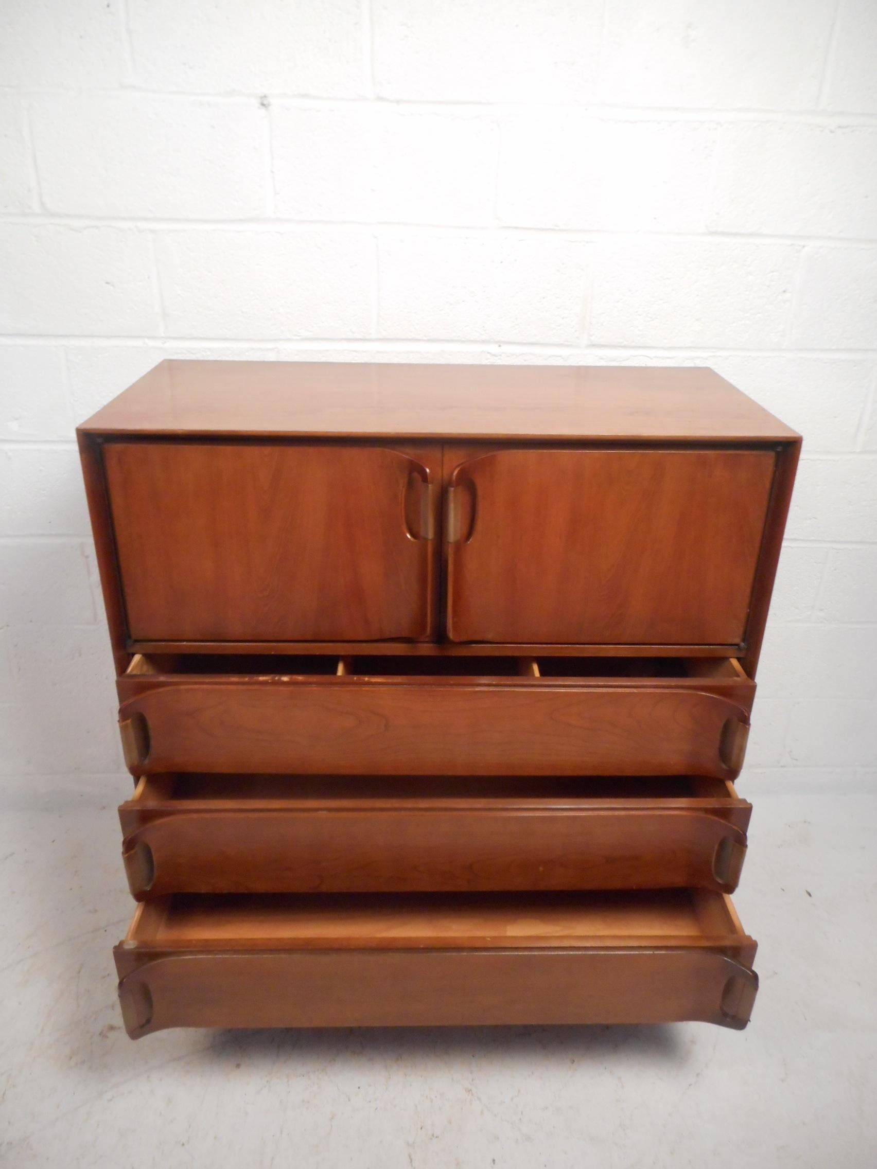 American Mid-Century Modern Walnut Highboy Dresser For Sale