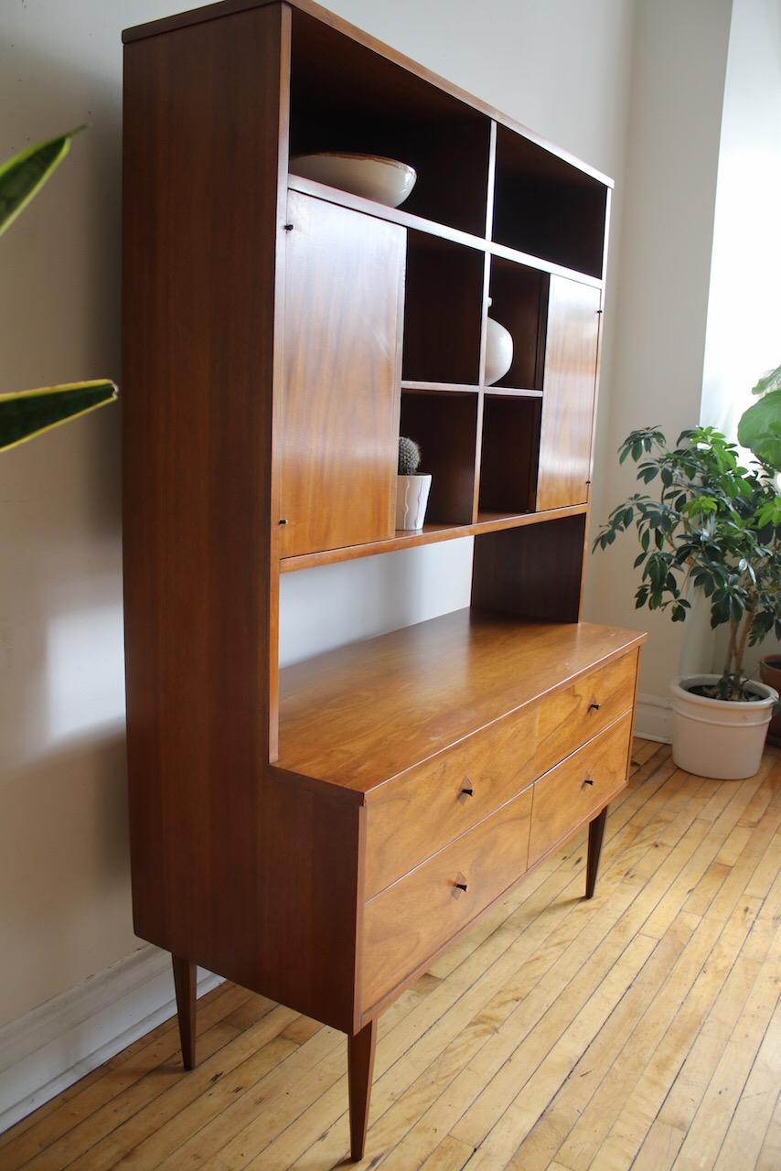 Mid-Century Modern Walnut Hutch by Stanley Furniture 7