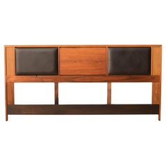 Modernes Kopfteil aus Nussbaumholz von John Keal für Brown Saltman, Mid-Century Modern