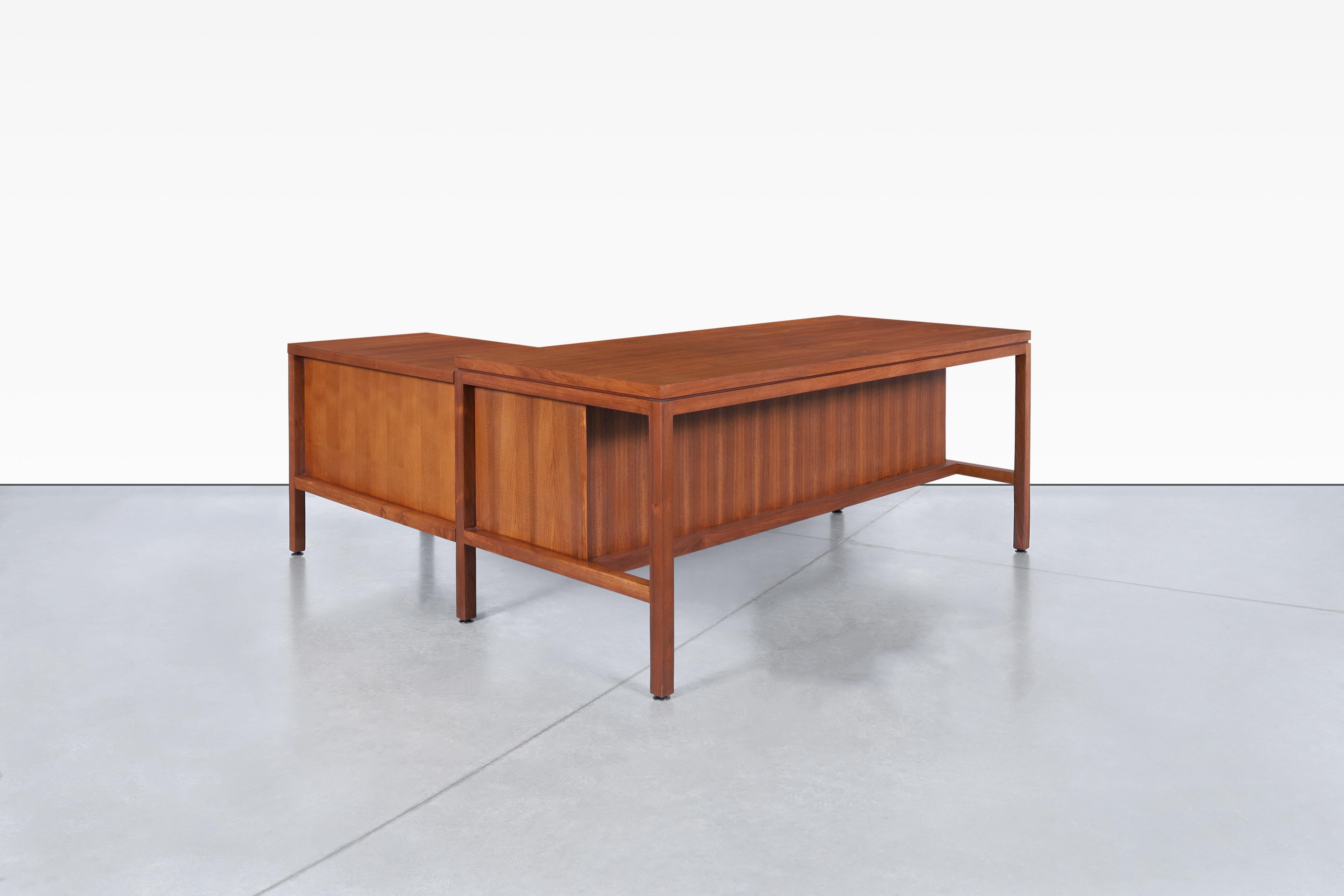 Mid-Century Modern Walnut L-Shaped Desk 3