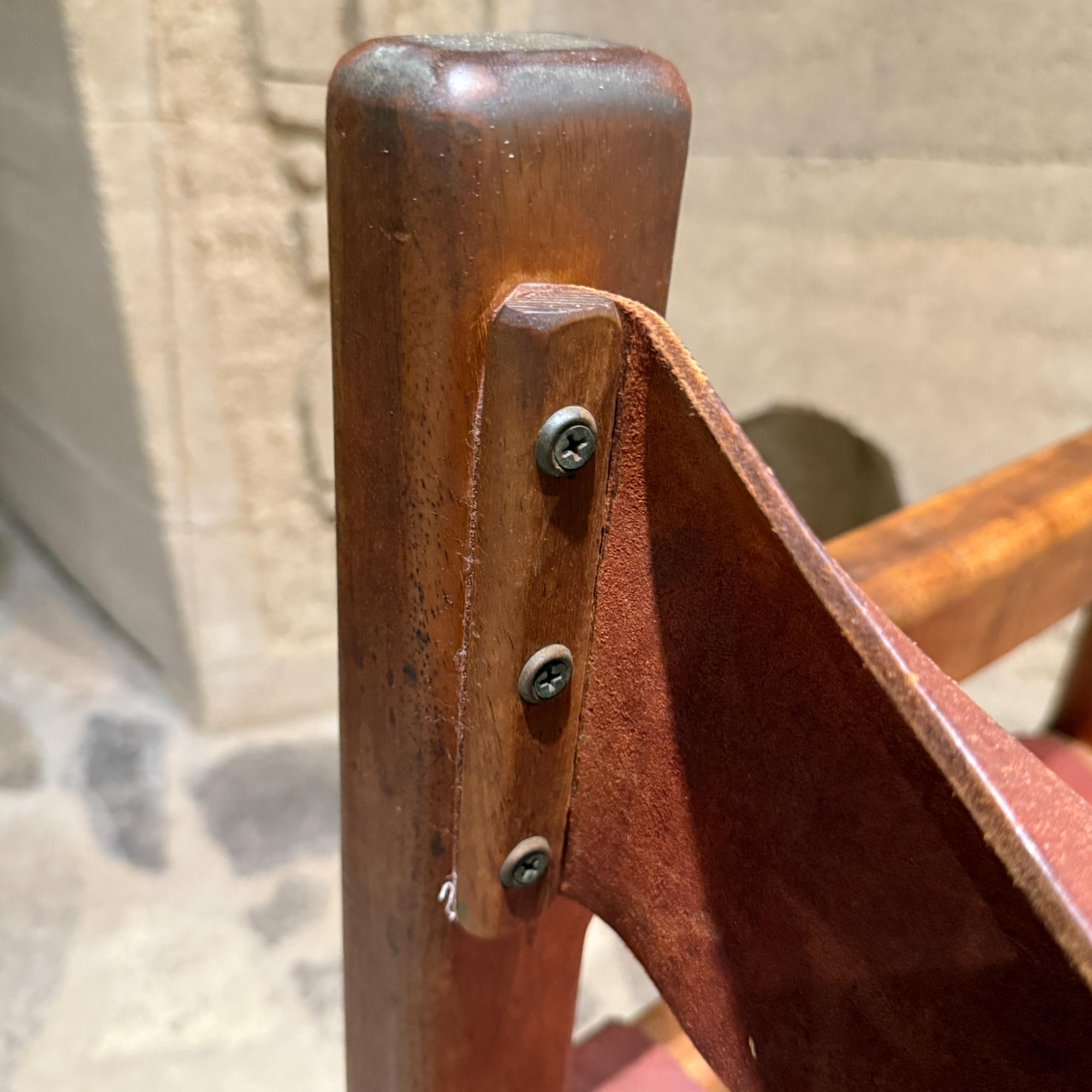 Mid-Century Modern Walnut & Leather Dining Set Studio Made For Sale 5