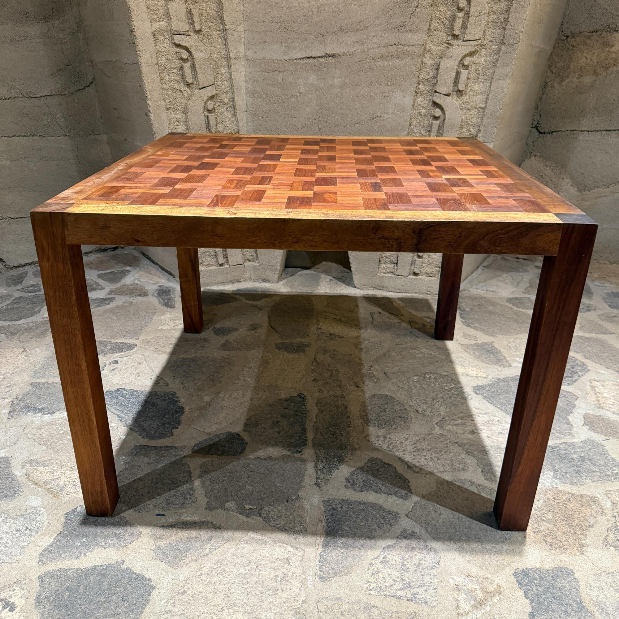 For your consideration, a mid-century modern walnut & leather dining set. Studio made. USA circa 1970s. In the style of Gerald McCabe.

Dimensions: 
Chair: 31.5