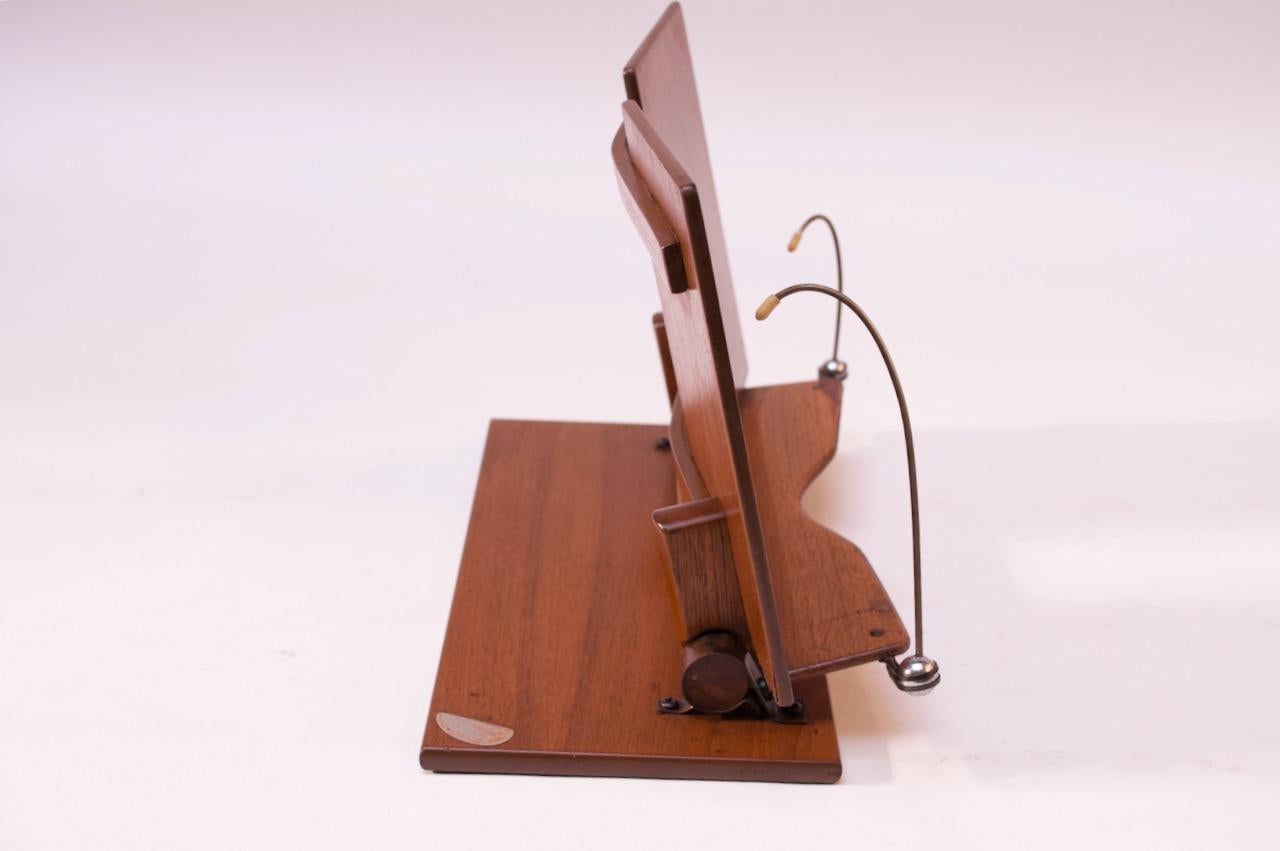 Mid-Century Modern Walnut Lectern or Bookstand 1