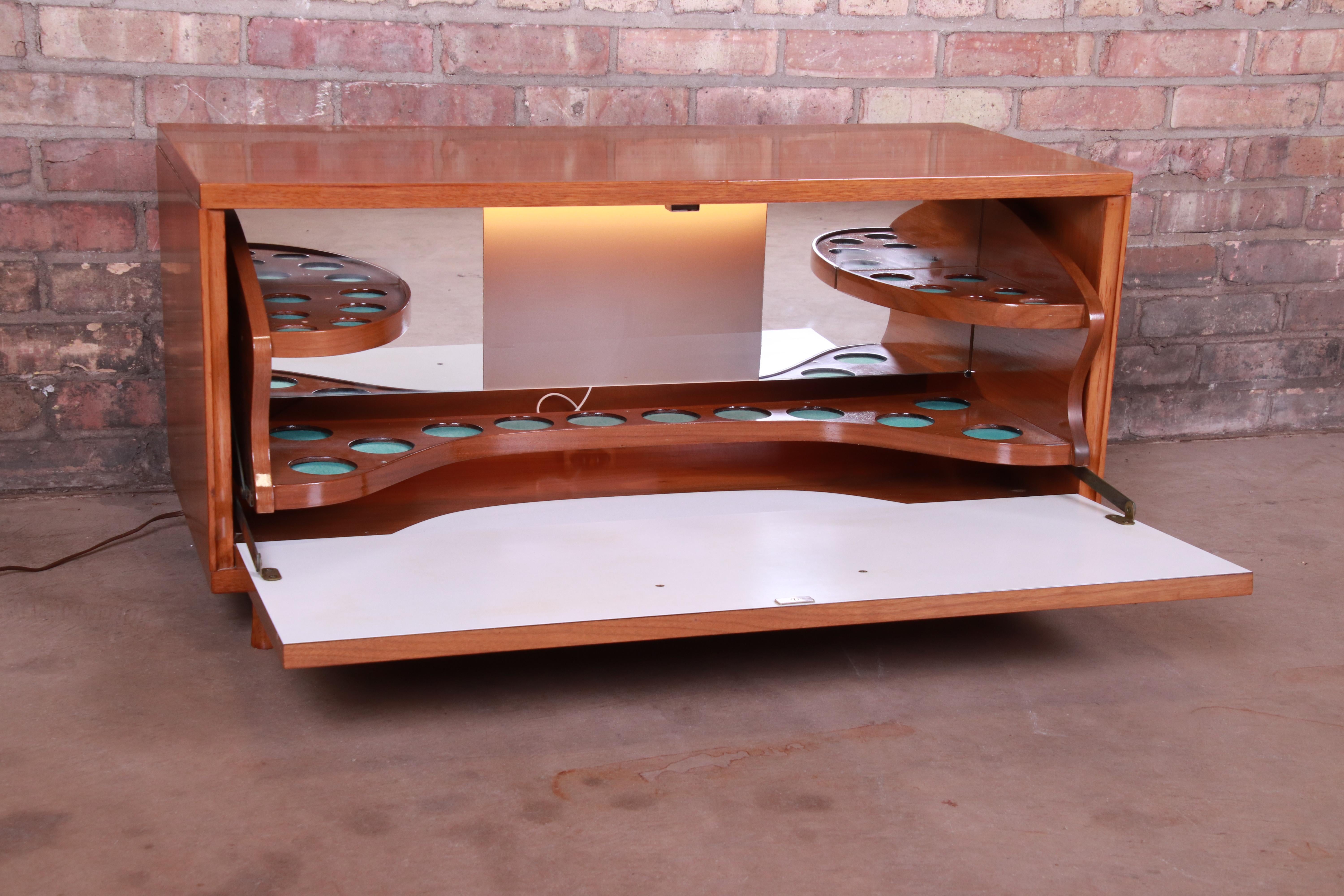 Mid-Century Modern Walnut Lighted Bar Cabinet Attributed to Singer & Sons, 1960s 3