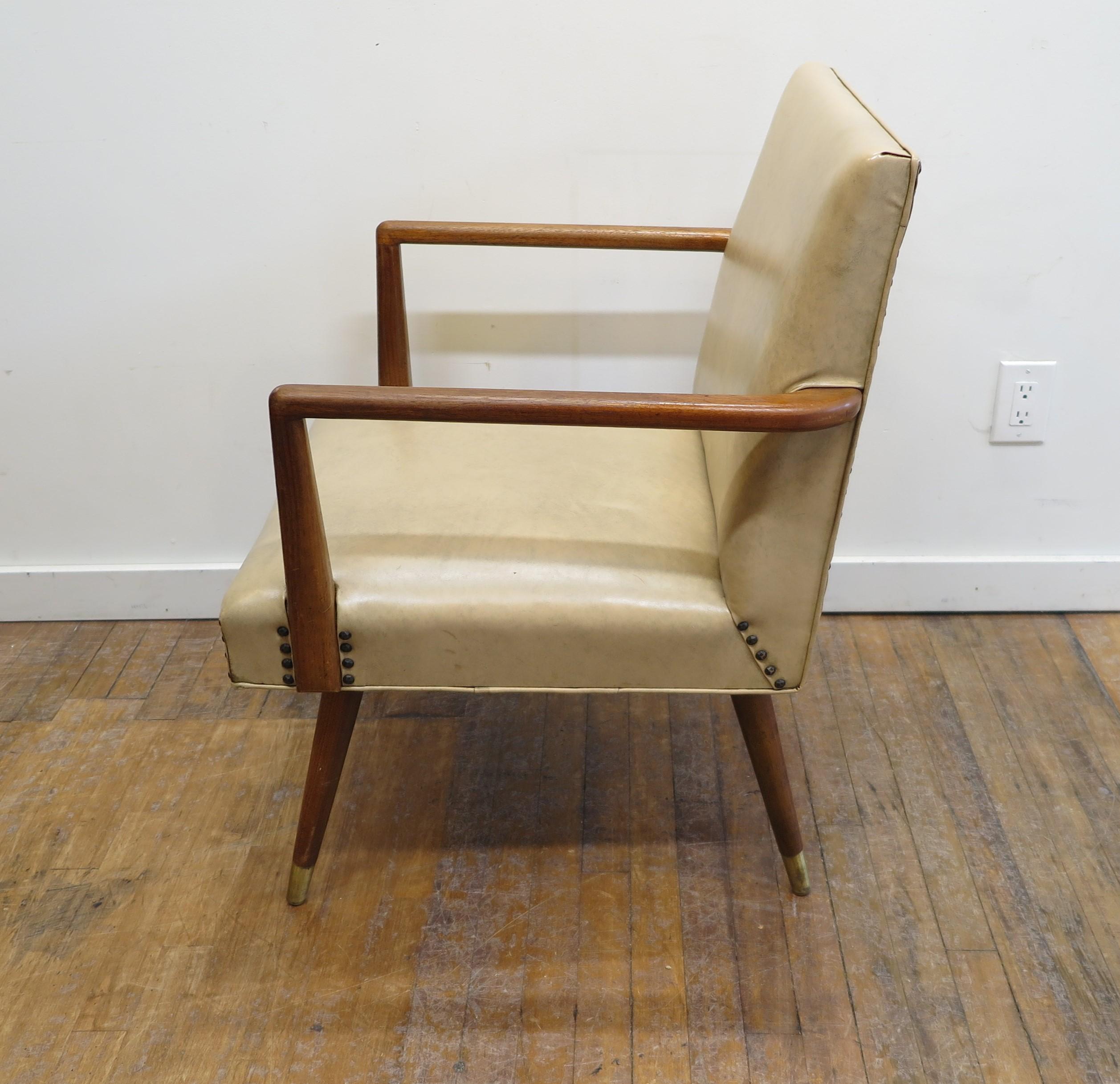 Mid-Century Modern Walnut Lounge Chair  1