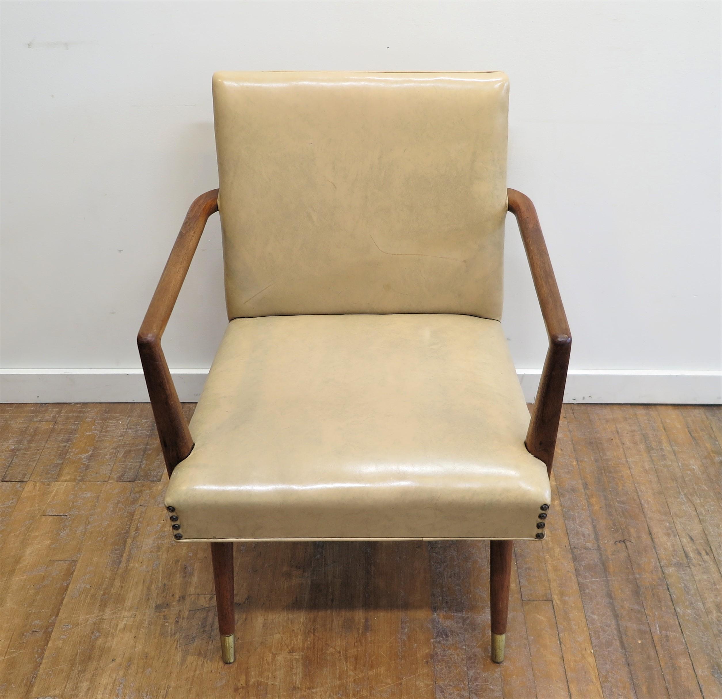 Mid-Century Modern Walnut Lounge Chair  2