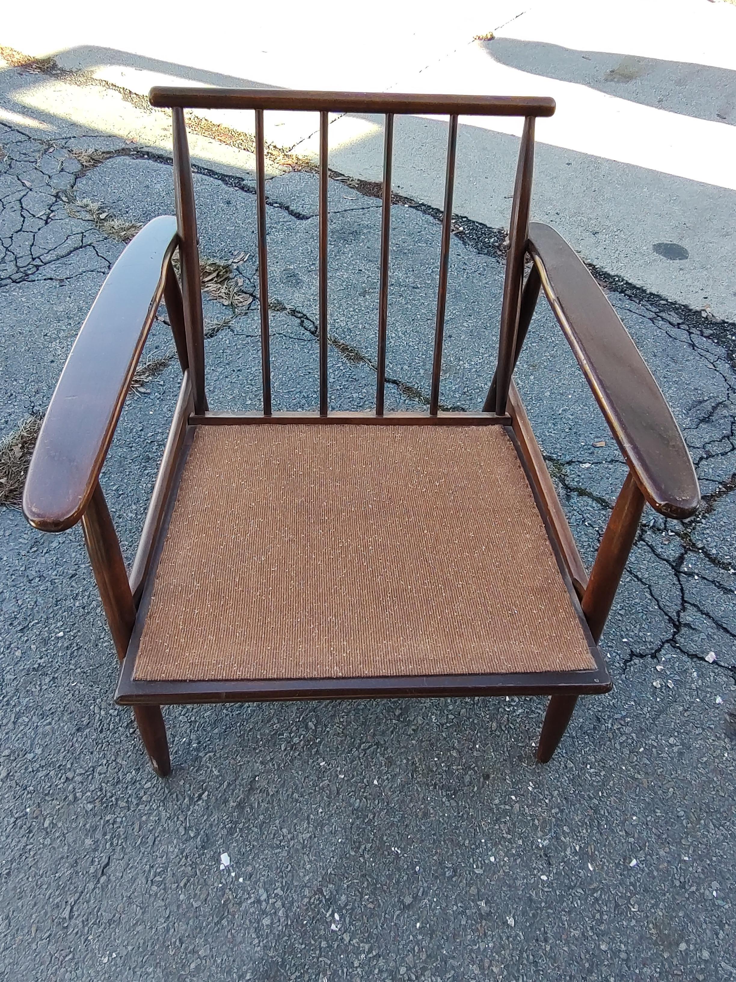 Mid Century Modern Walnut Lounge Chairs C1958 In Good Condition For Sale In Port Jervis, NY