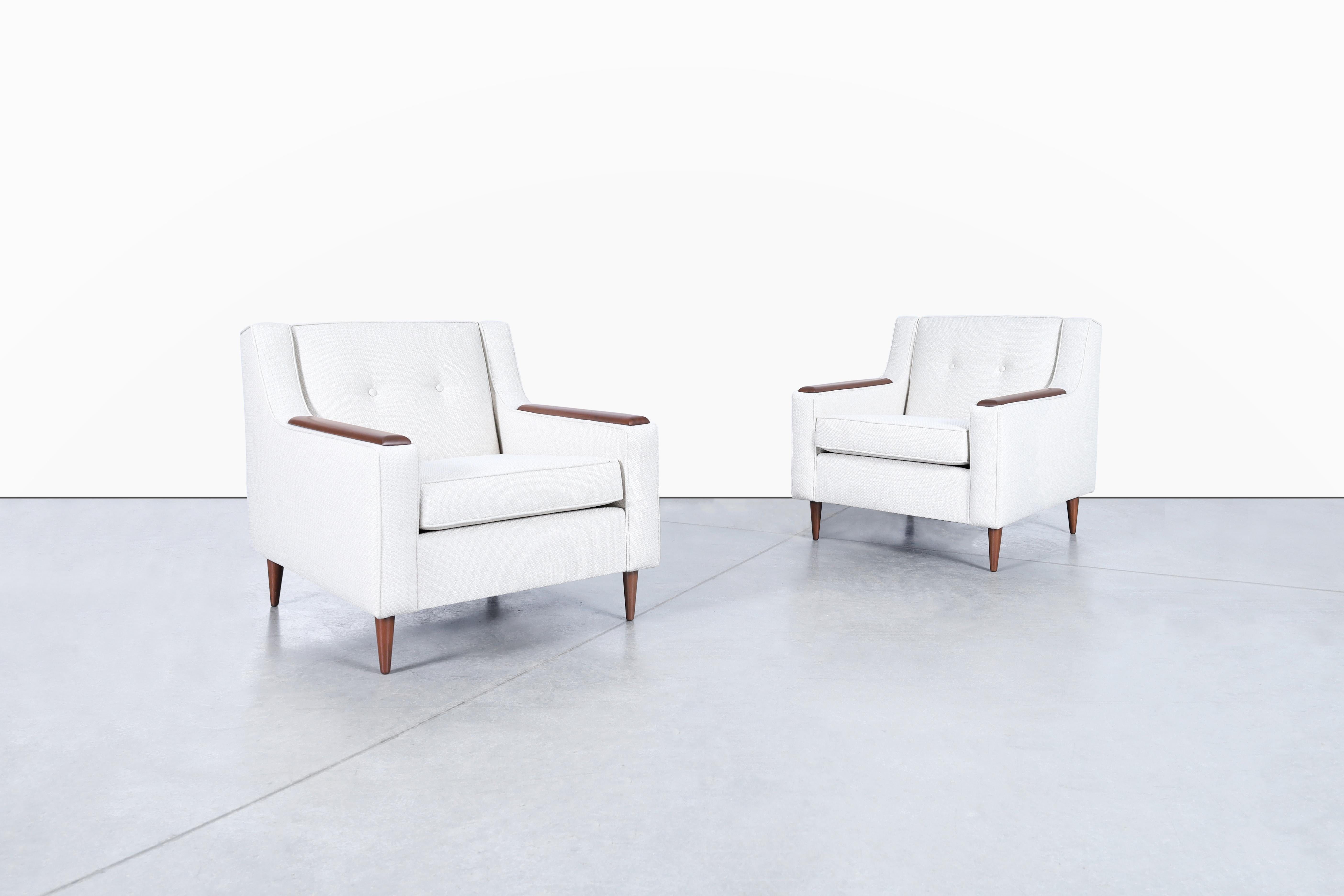 Mid-Century Modern Mid Century Modern Walnut Lounge Chairs For Sale