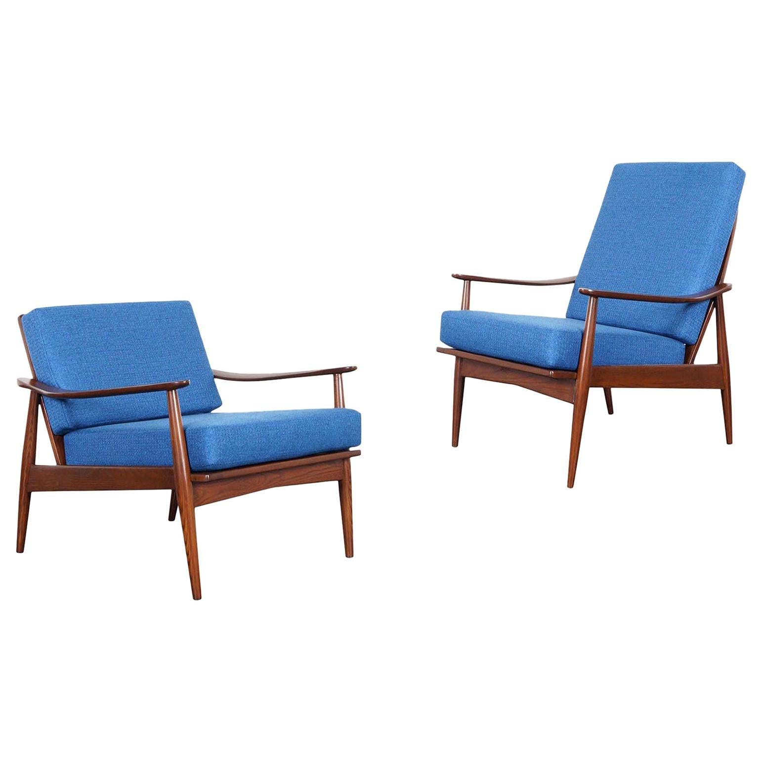 MidCentury Modern Domus Lux Lounge Chair at 1stDibs