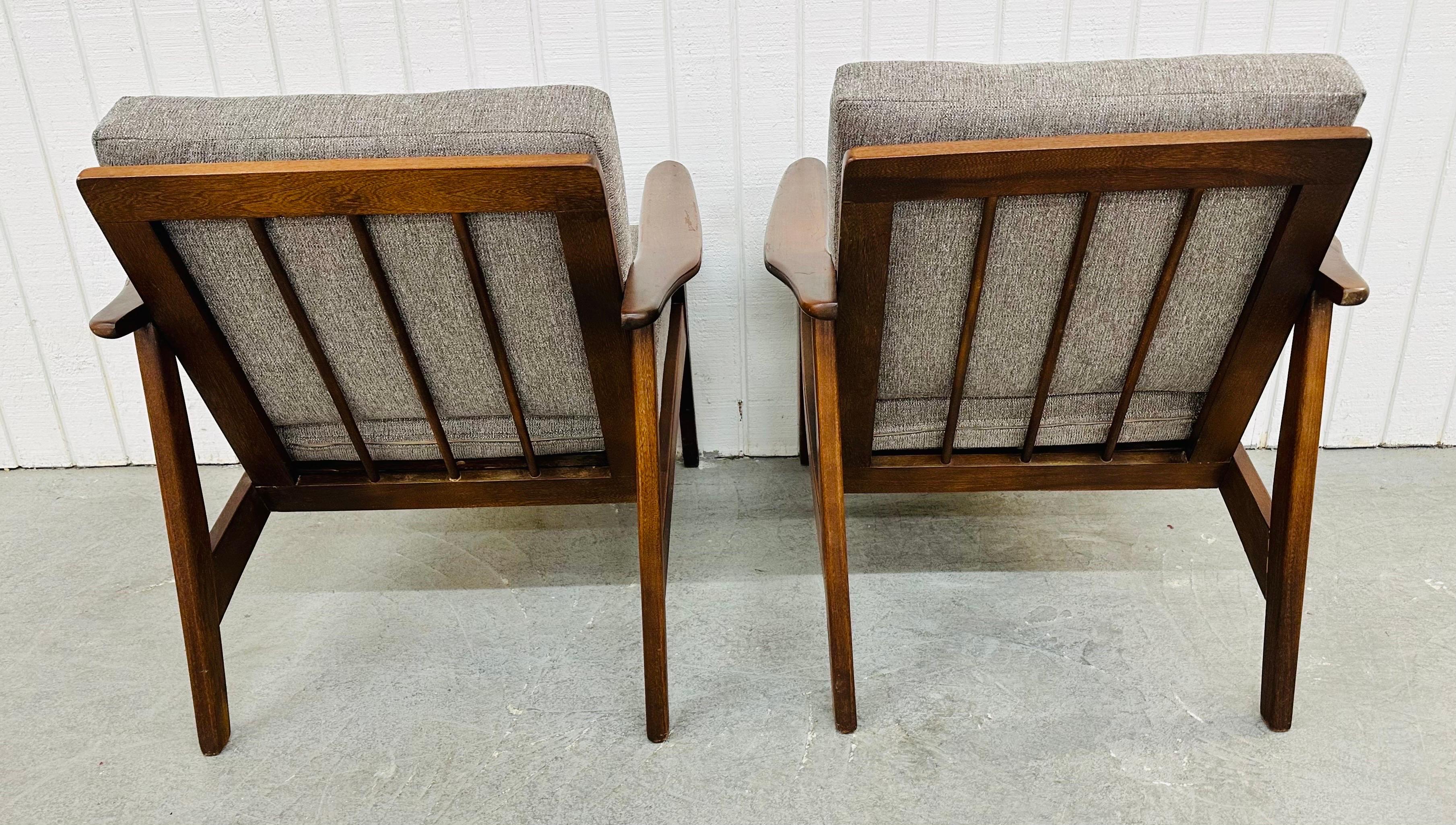 Mid-Century Modern Walnut Lounge Chairs - Set of 2 2