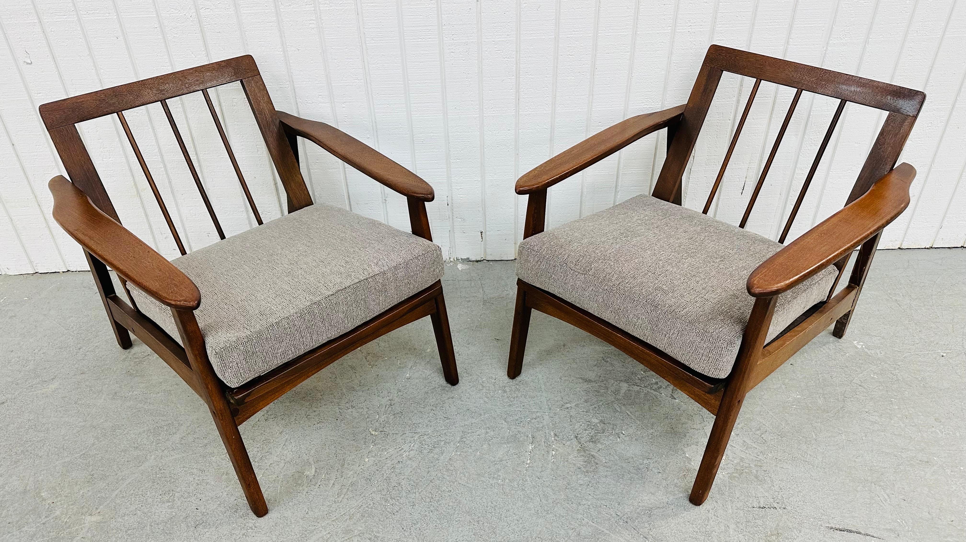 Mid-Century Modern Walnut Lounge Chairs - Set of 2 3